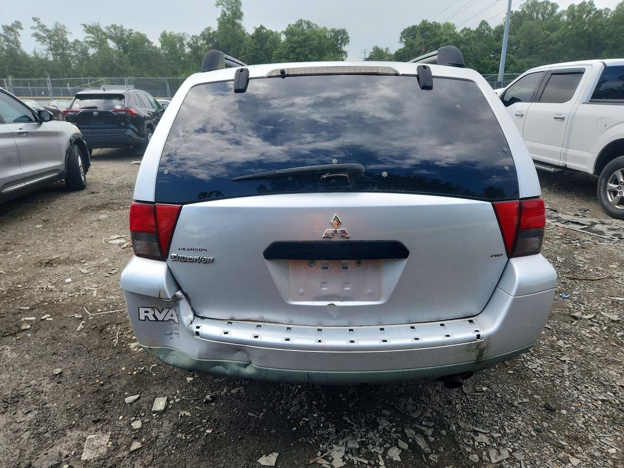 2006 Mitsubishi Endeavor Ls Silver vin: 4A4MN21S06E073047