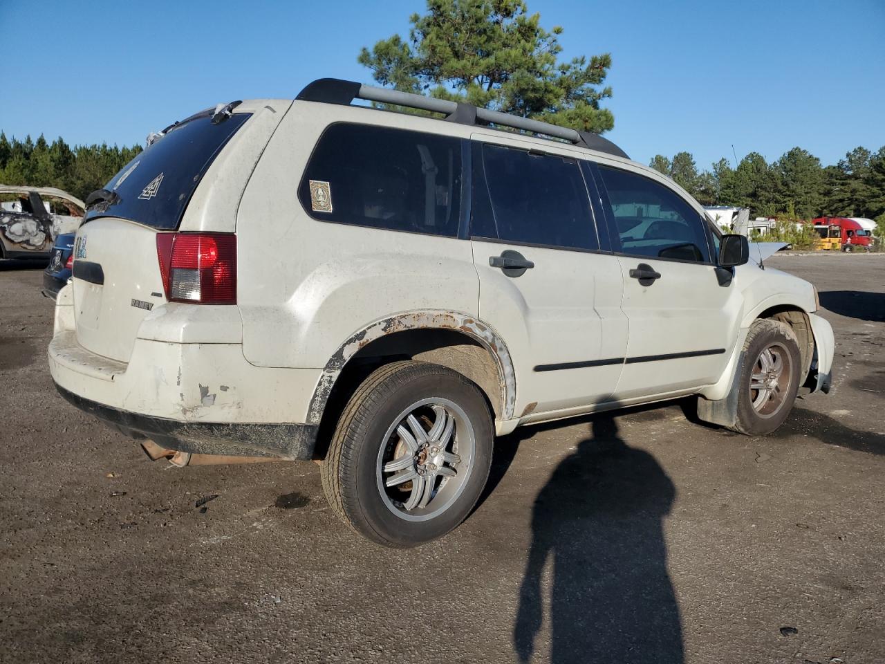 2006 Mitsubishi Endeavor Ls Silver vin: 4A4MN21S16E028019