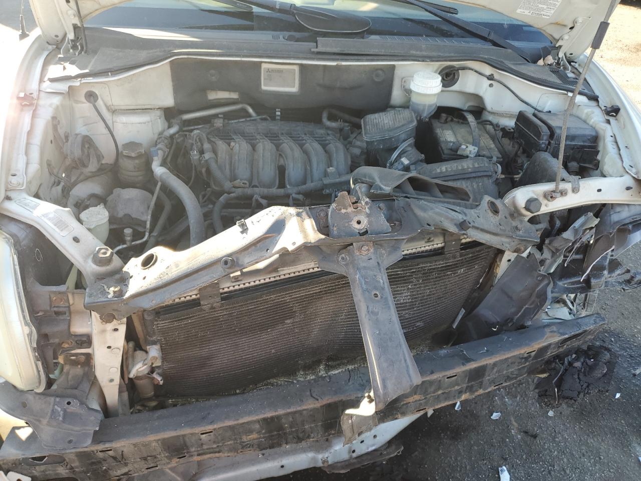 2006 Mitsubishi Endeavor Ls Silver vin: 4A4MN21S16E028019