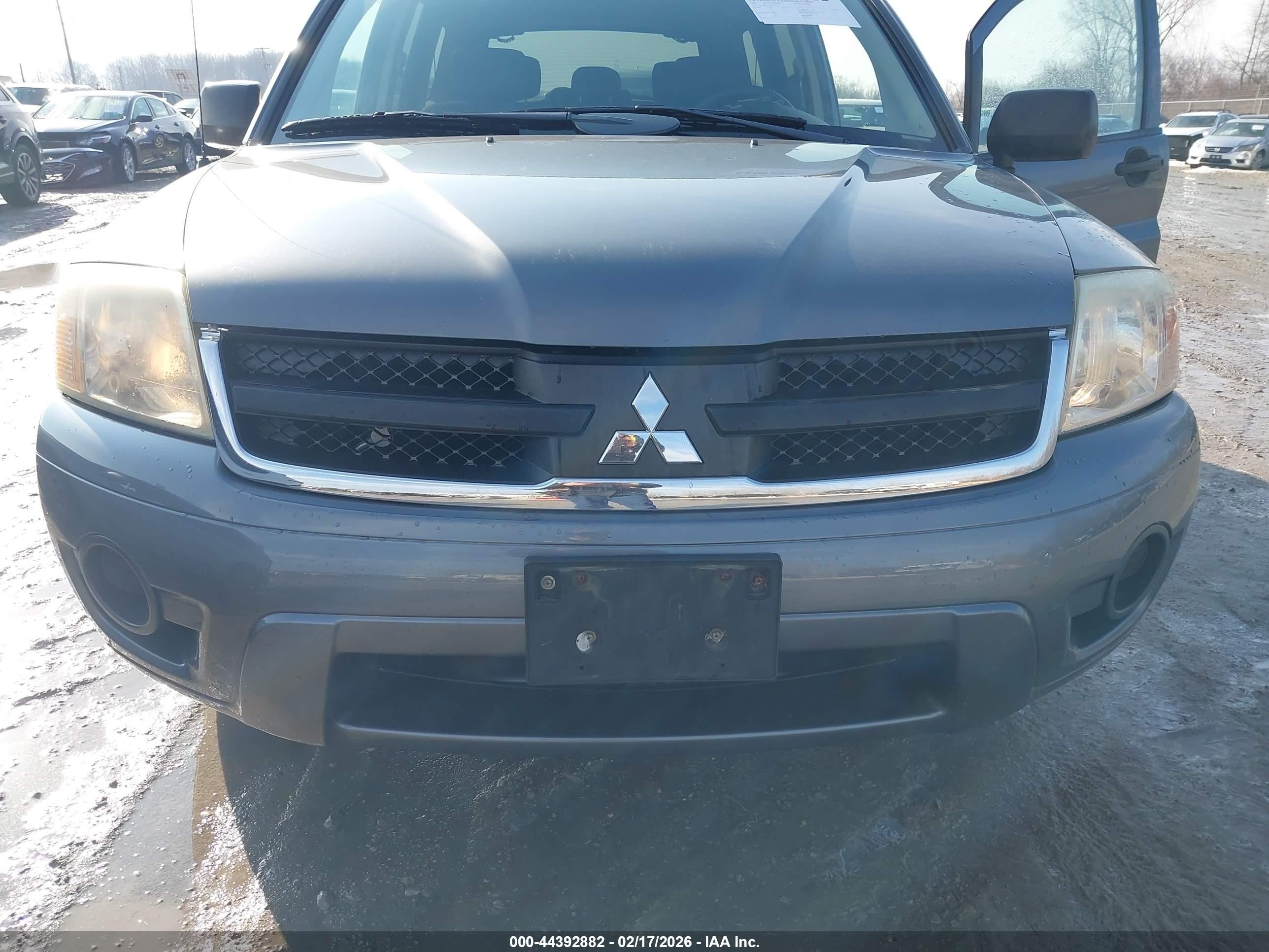 2006 Mitsubishi Endeavor Ls Gray vin: 4A4MN21S16E055950