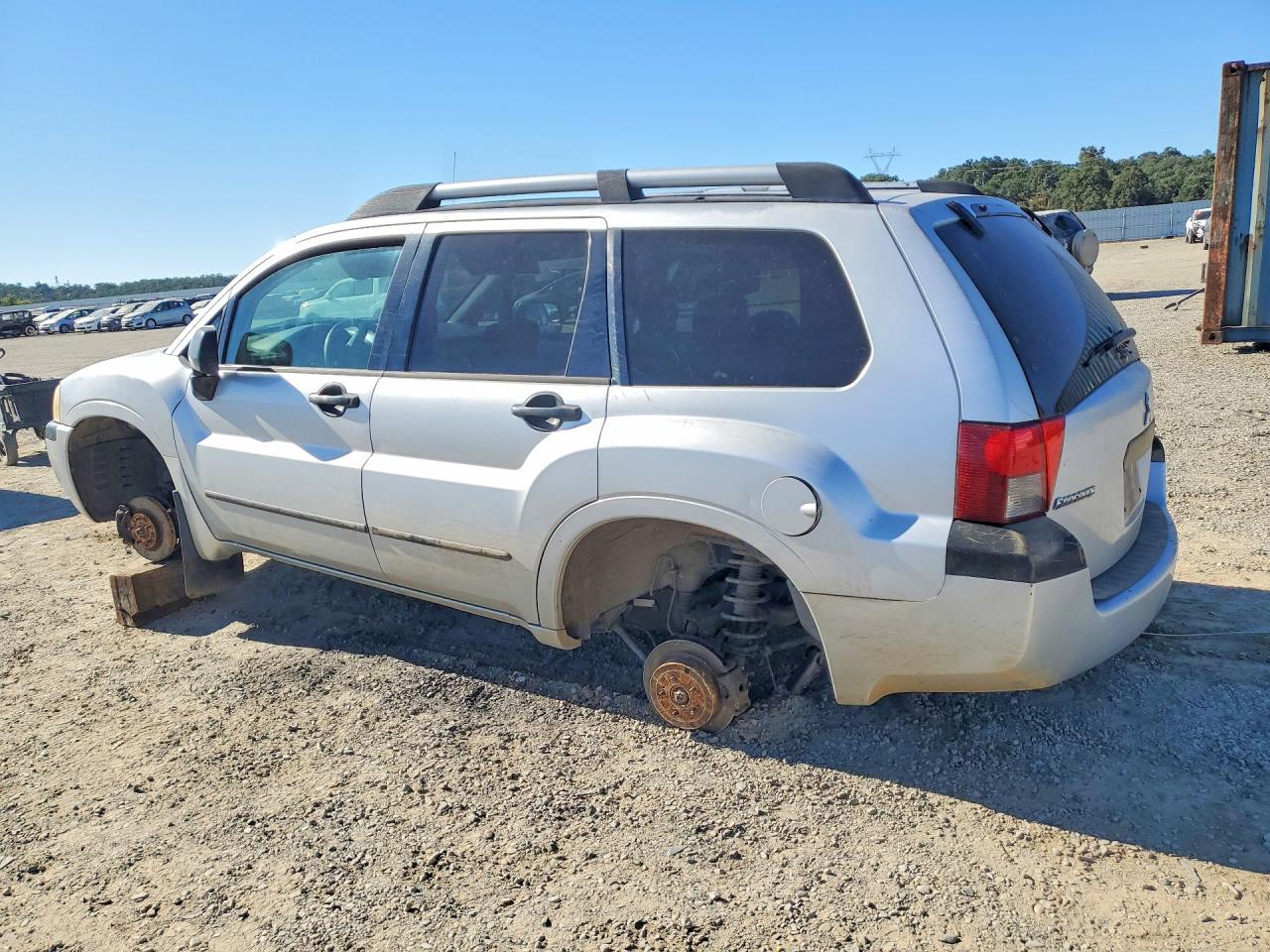 2005 Mitsubishi Endeavor Ls Silver vin: 4A4MN21S35E069637