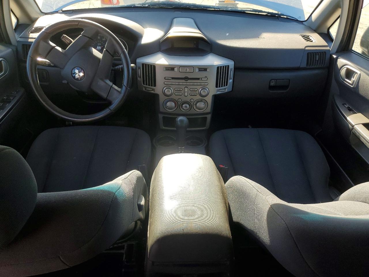 2005 Mitsubishi Endeavor Ls Silver vin: 4A4MN21S35E069637