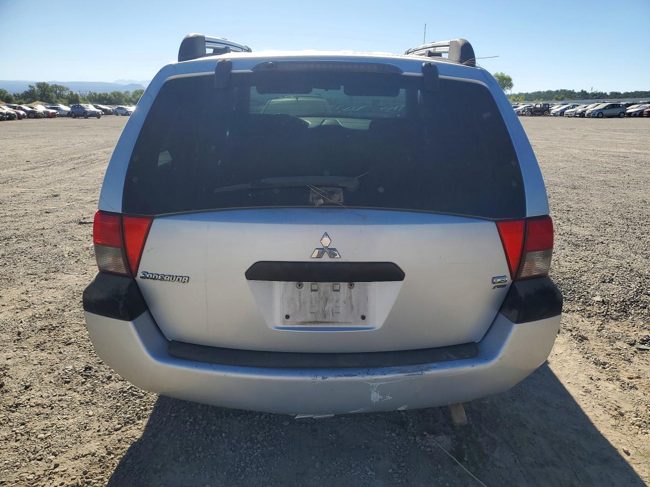 2005 Mitsubishi Endeavor Ls Silver vin: 4A4MN21S35E069637