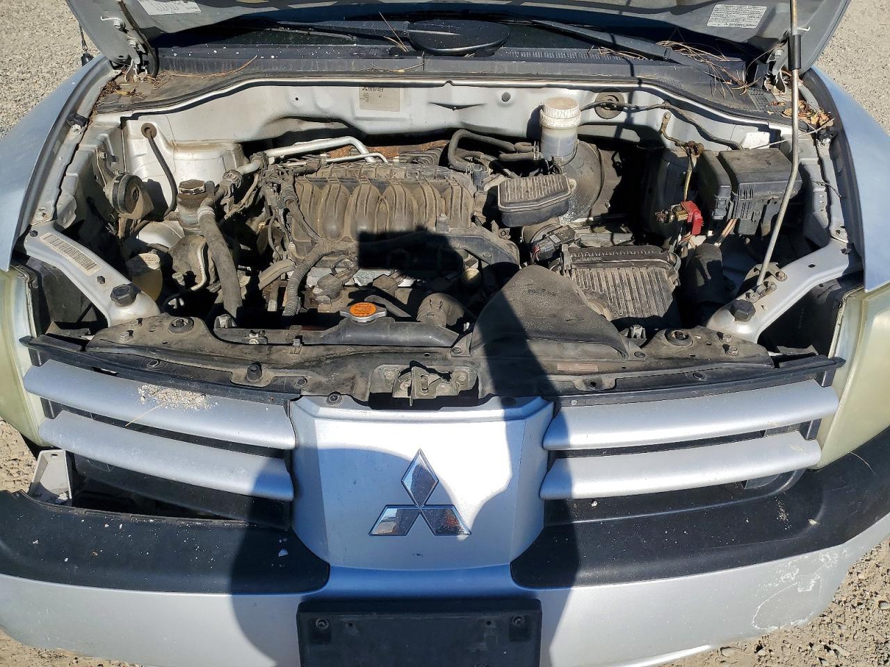 2005 Mitsubishi Endeavor Ls Silver vin: 4A4MN21S35E069637