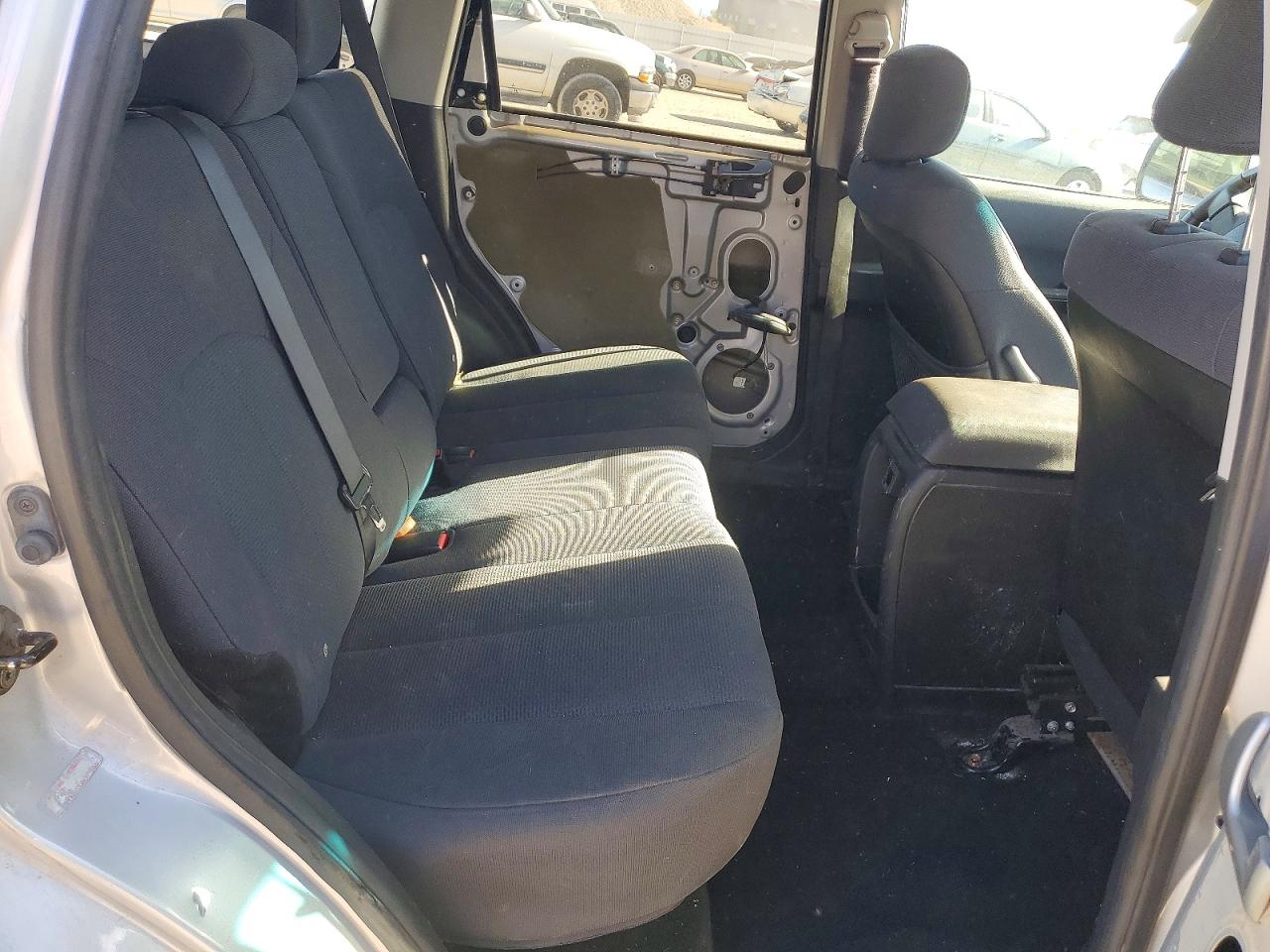 2005 Mitsubishi Endeavor Ls Silver vin: 4A4MN21S35E069637