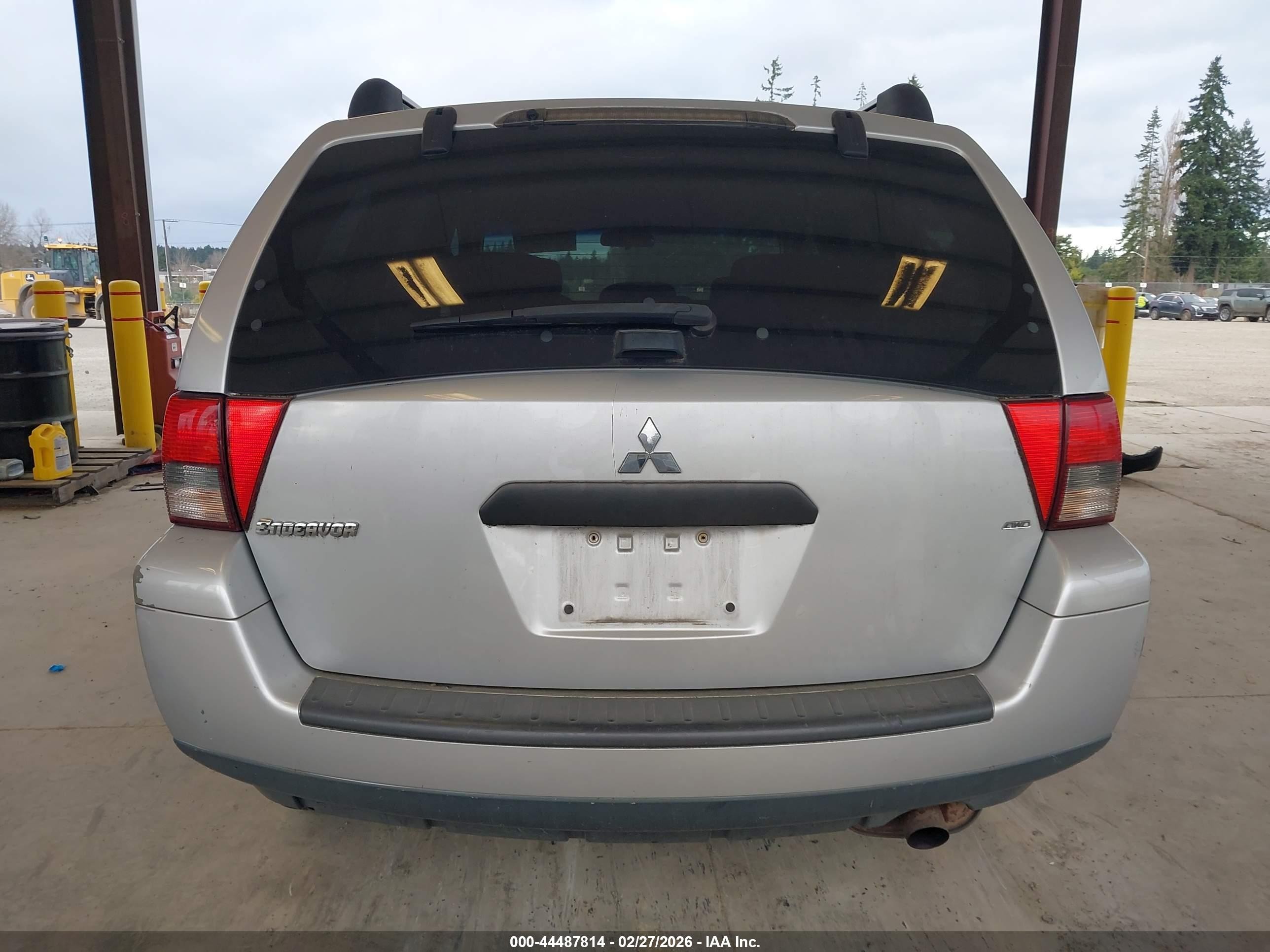 2006 Mitsubishi Endeavor Ls Silver vin: 4A4MN21S56E072993