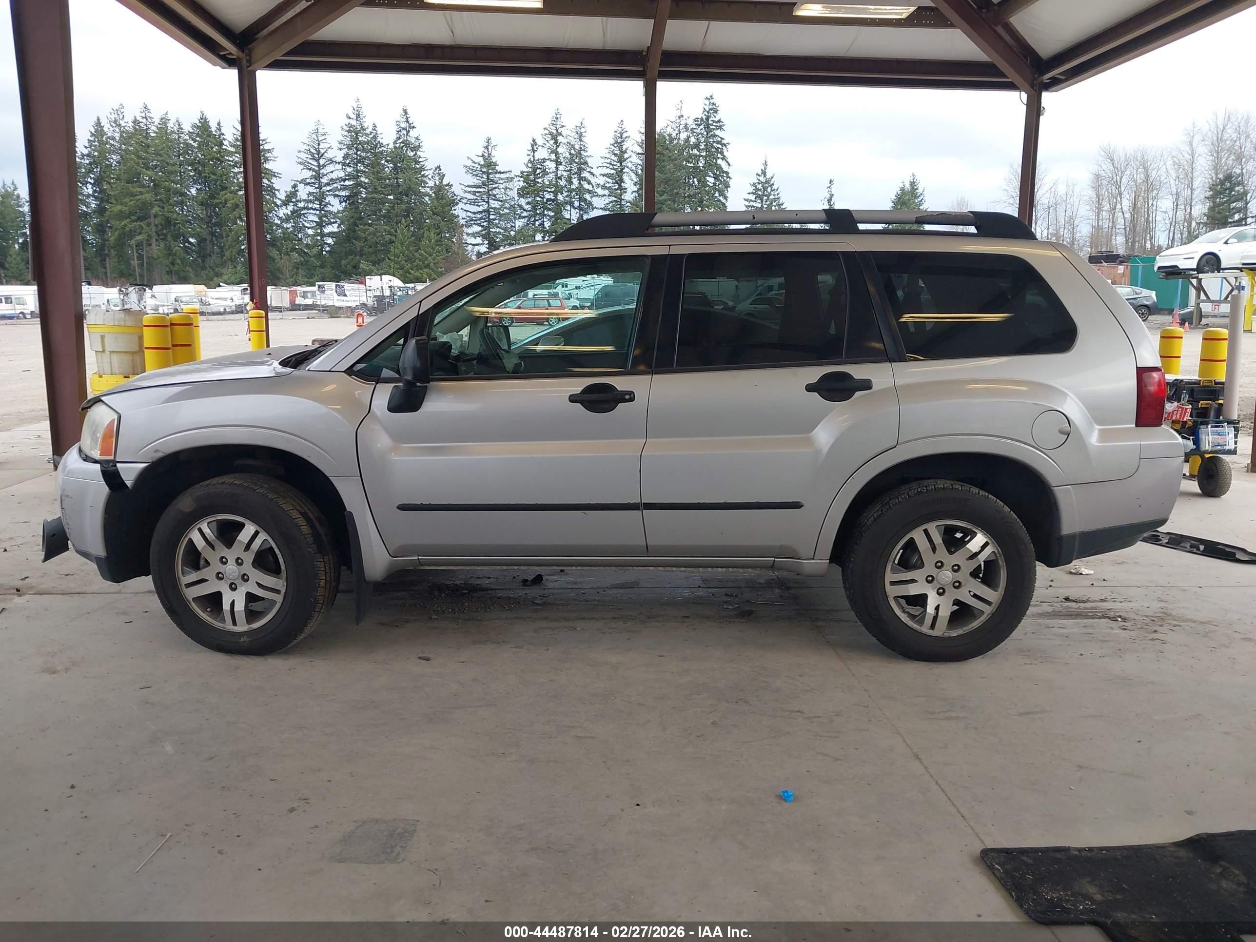 2006 Mitsubishi Endeavor Ls Silver vin: 4A4MN21S56E072993
