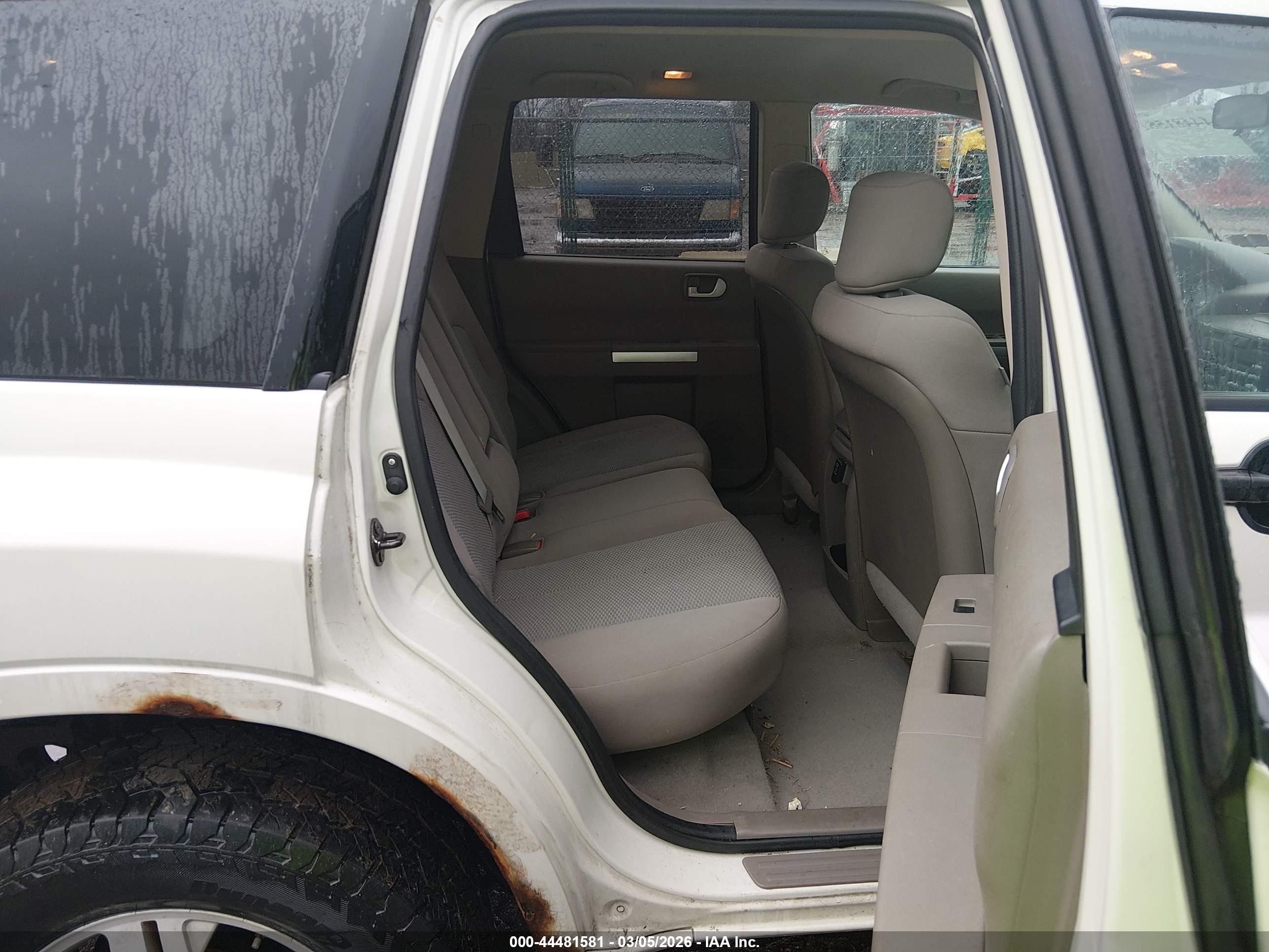 2007 Mitsubishi Endeavor Ls Белый vin: 4A4MN21S57E035640