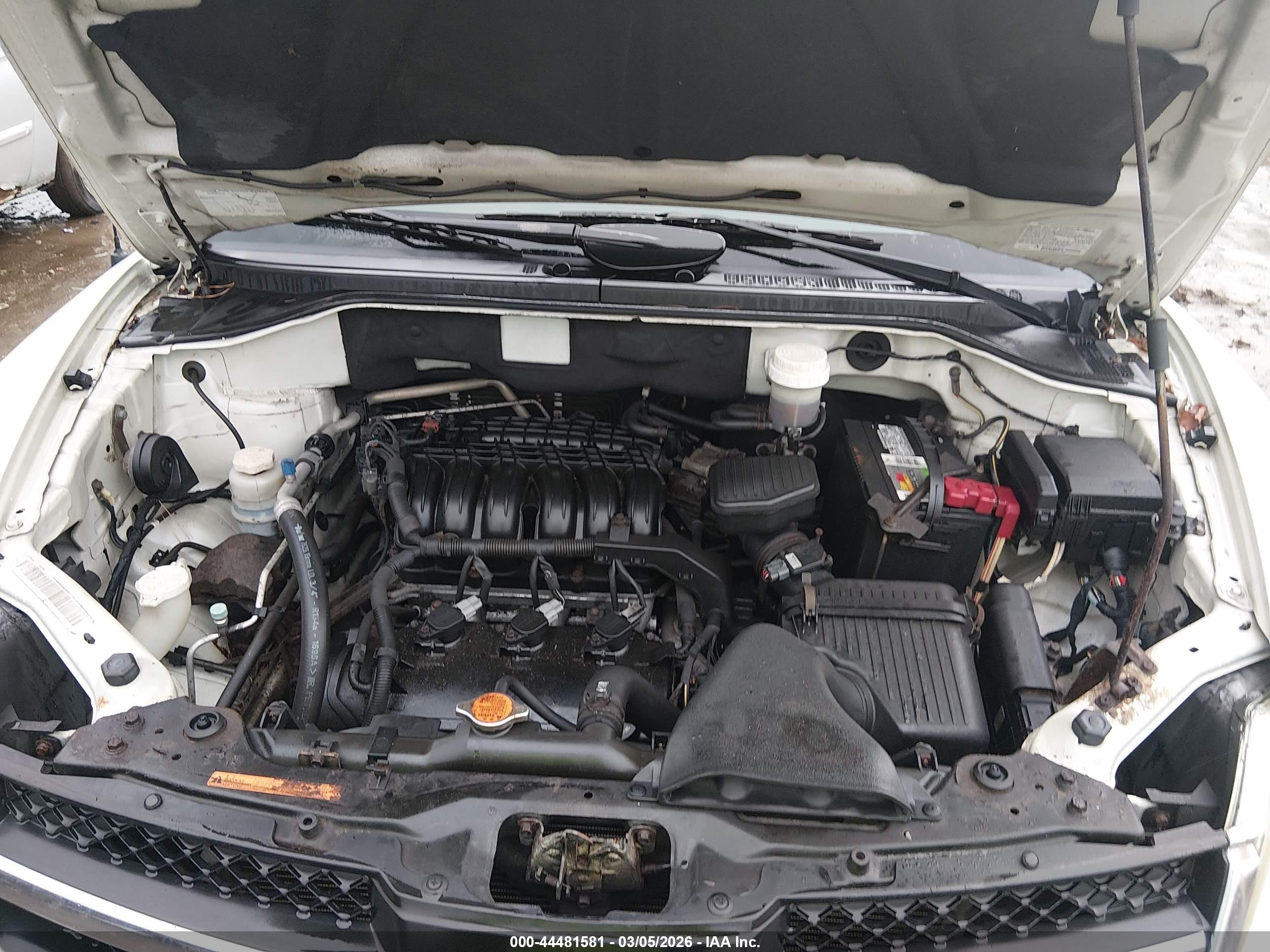 2007 Mitsubishi Endeavor Ls Белый vin: 4A4MN21S57E035640