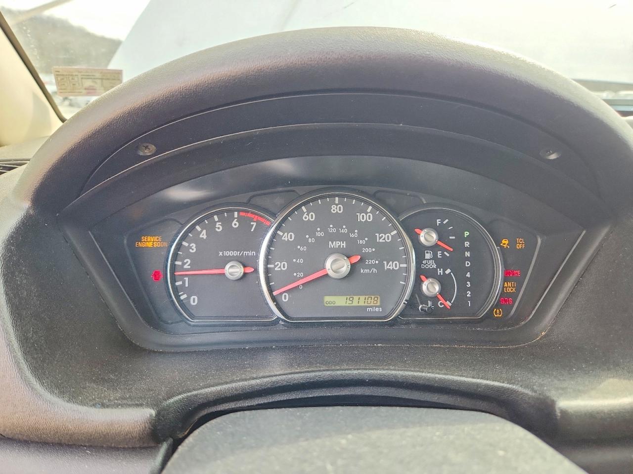 2007 Mitsubishi Endeavor Ls Серебряный vin: 4A4MN21S57E049926