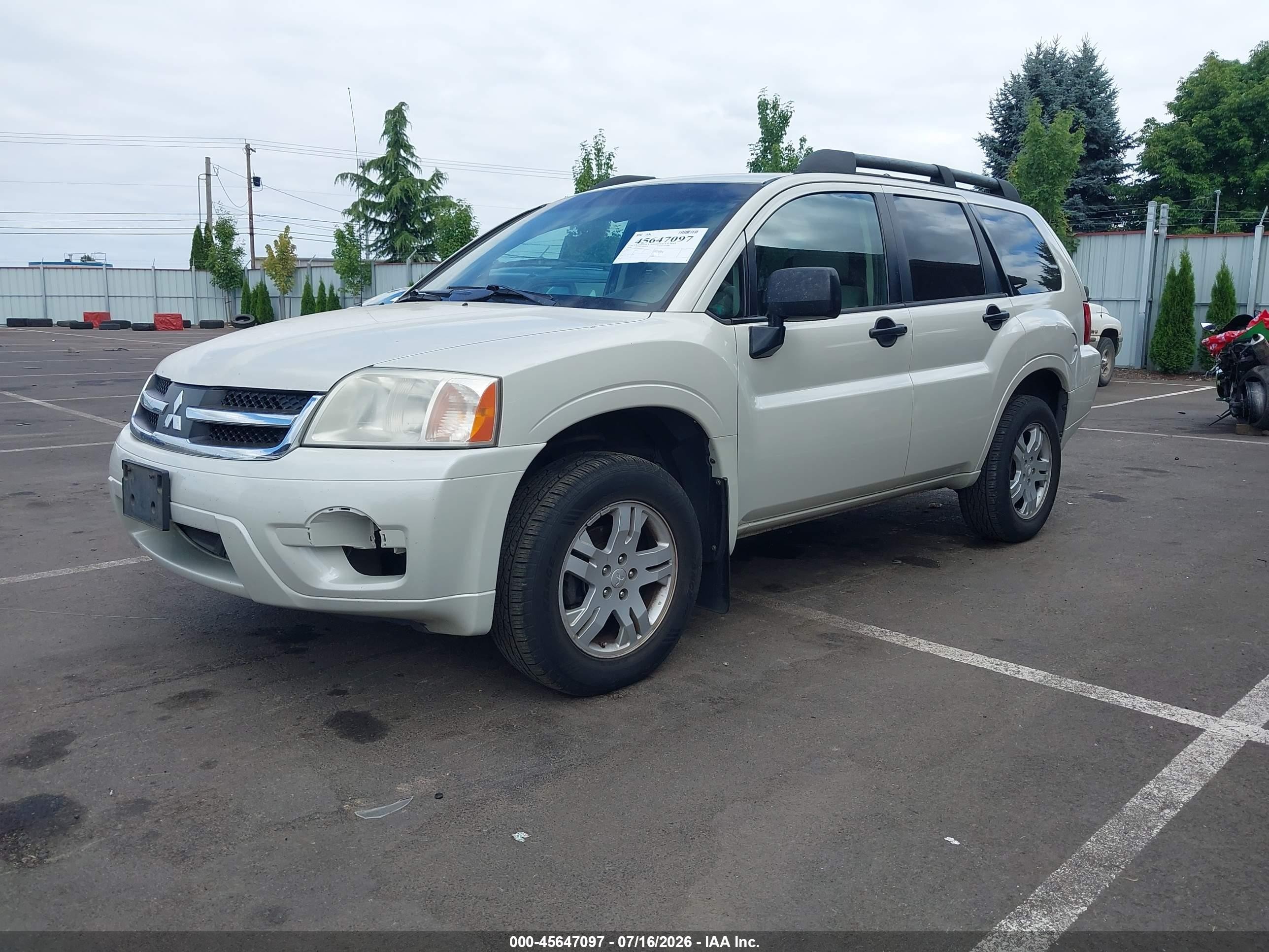 2008 Mitsubishi Endeavor Ls White vin: 4A4MN21S58E044310