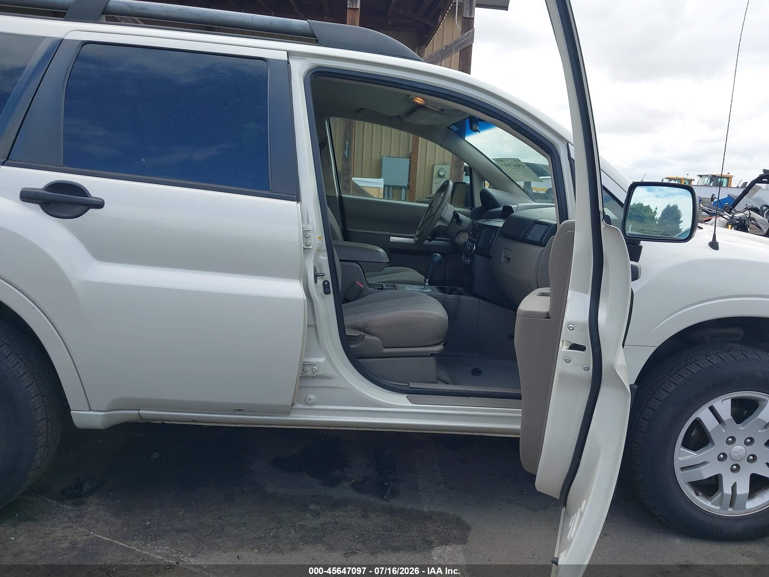 2008 Mitsubishi Endeavor Ls White vin: 4A4MN21S58E044310