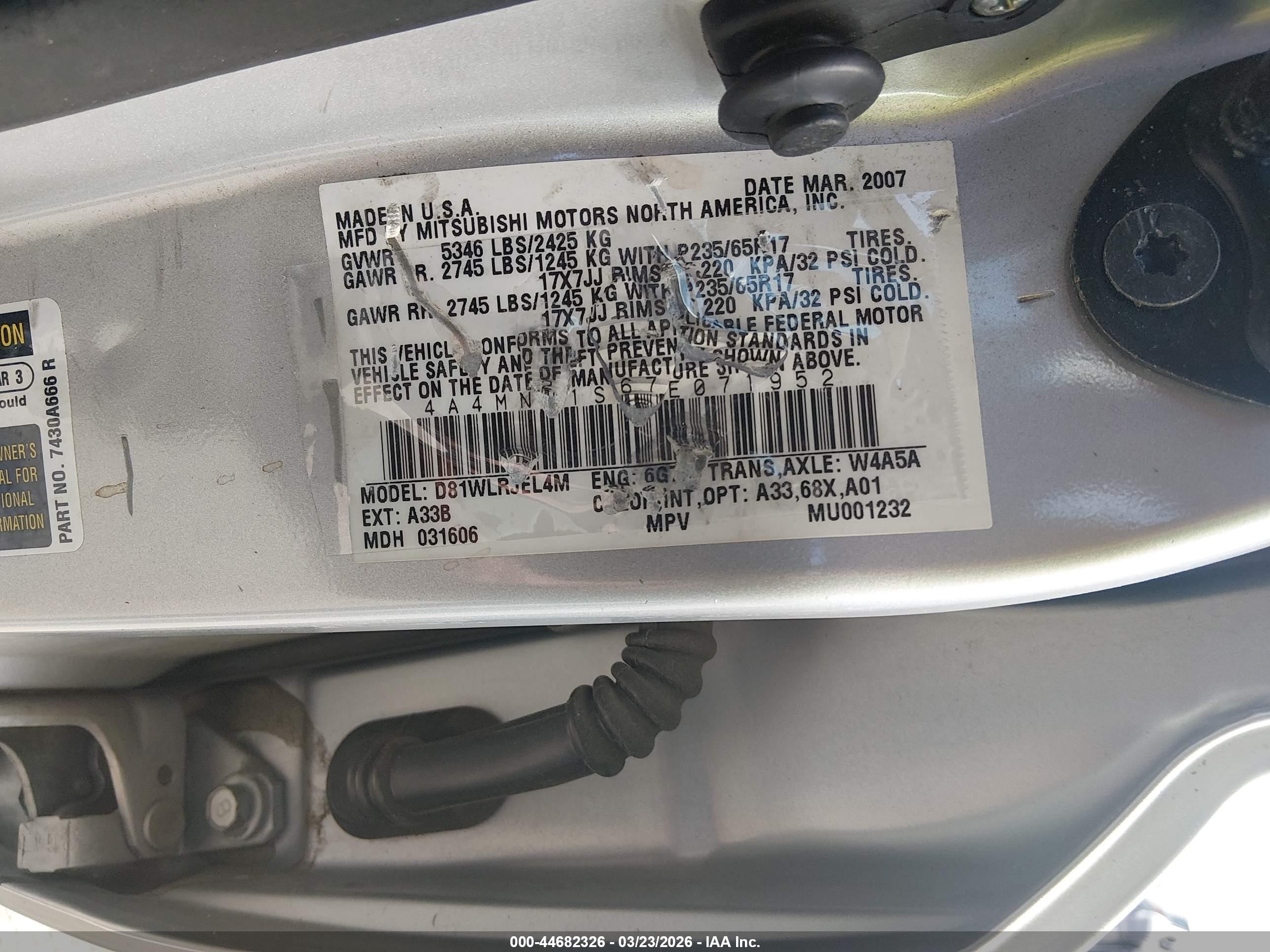 2007 Mitsubishi Endeavor Ls Silver vin: 4A4MN21S67E071952