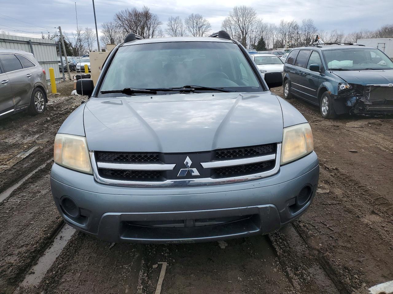2008 Mitsubishi Endeavor Ls Gray vin: 4A4MN21S68E025667