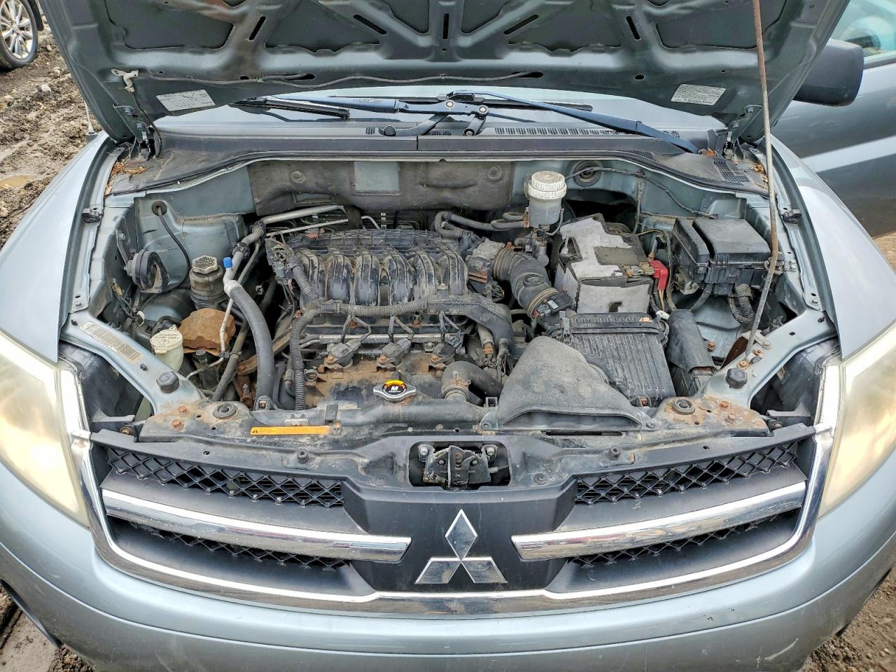 2008 Mitsubishi Endeavor Ls Gray vin: 4A4MN21S68E025667
