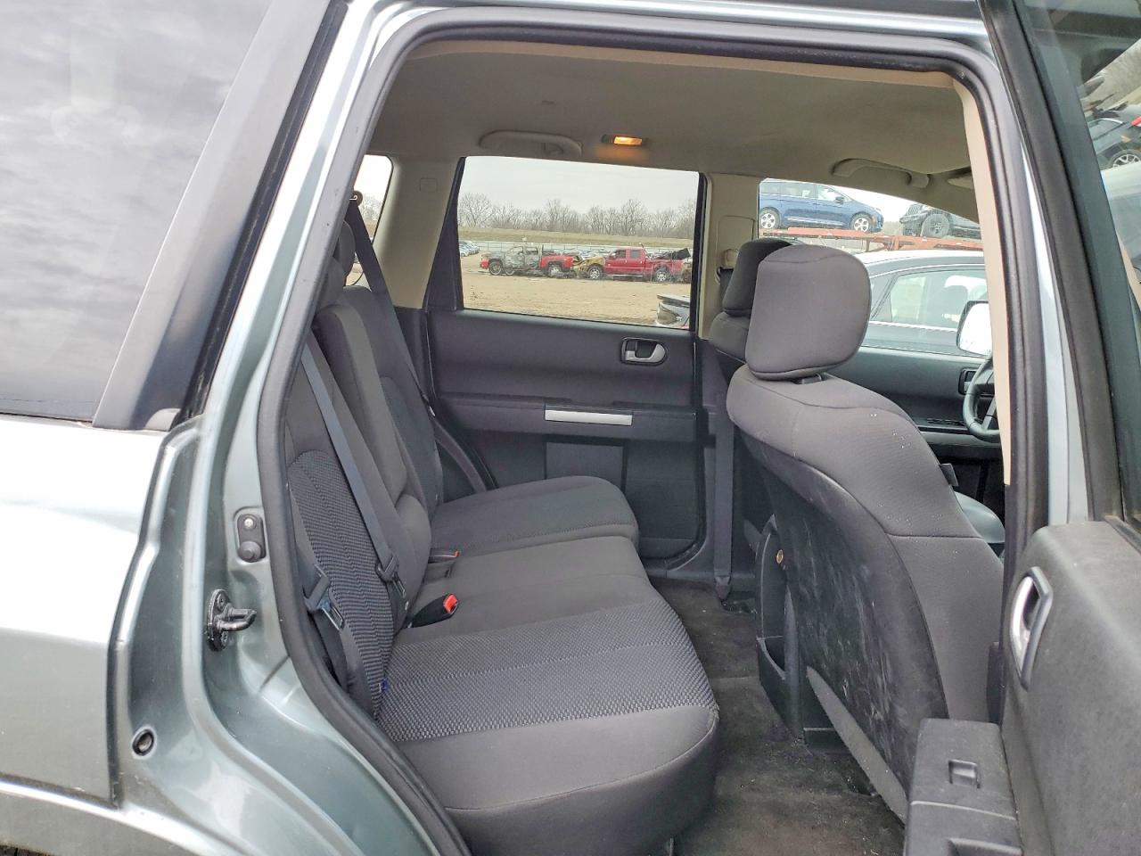 2008 Mitsubishi Endeavor Ls Gray vin: 4A4MN21S68E025667