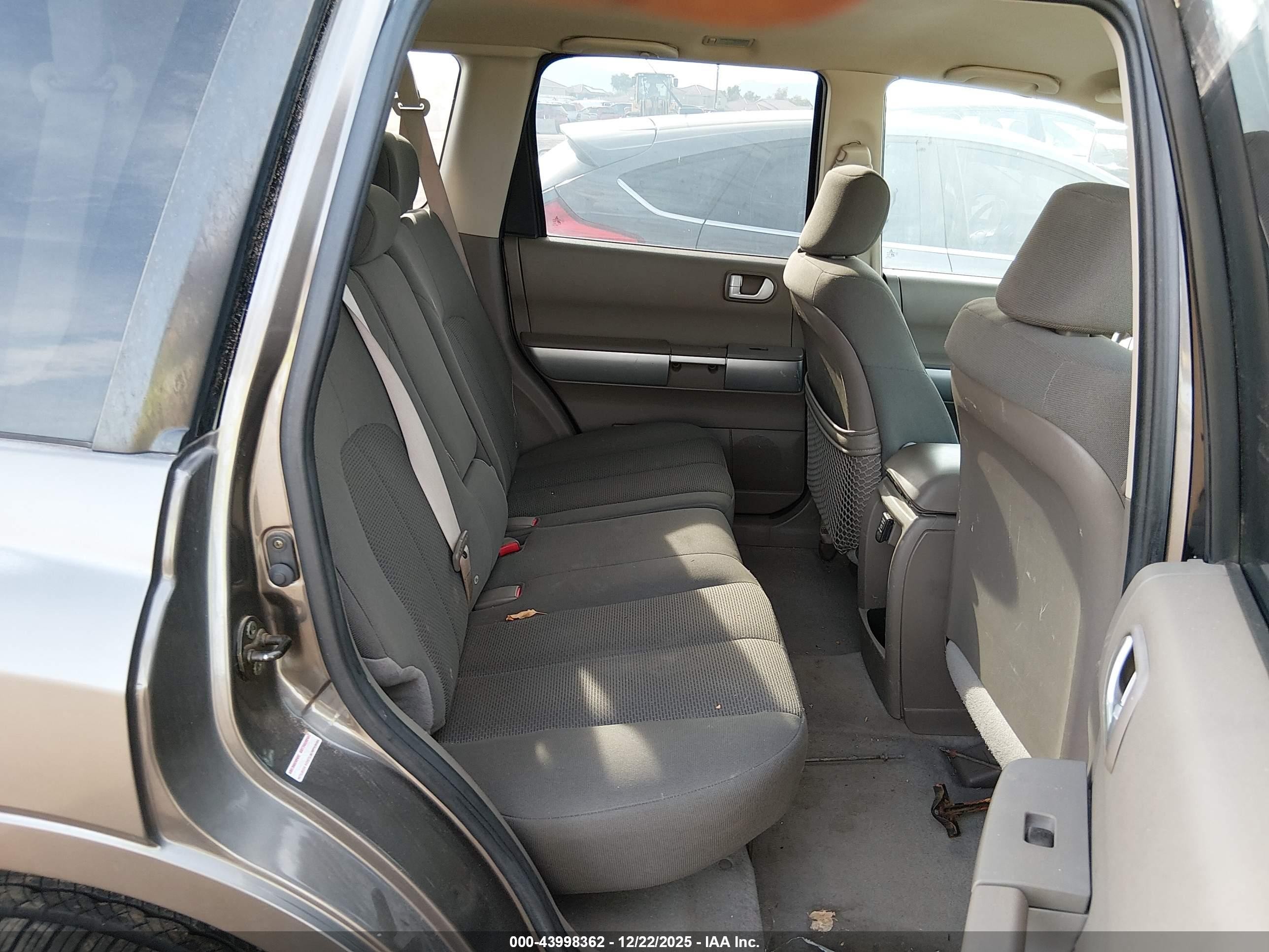 2006 Mitsubishi Endeavor Ls Серый vin: 4A4MN21S76E033662