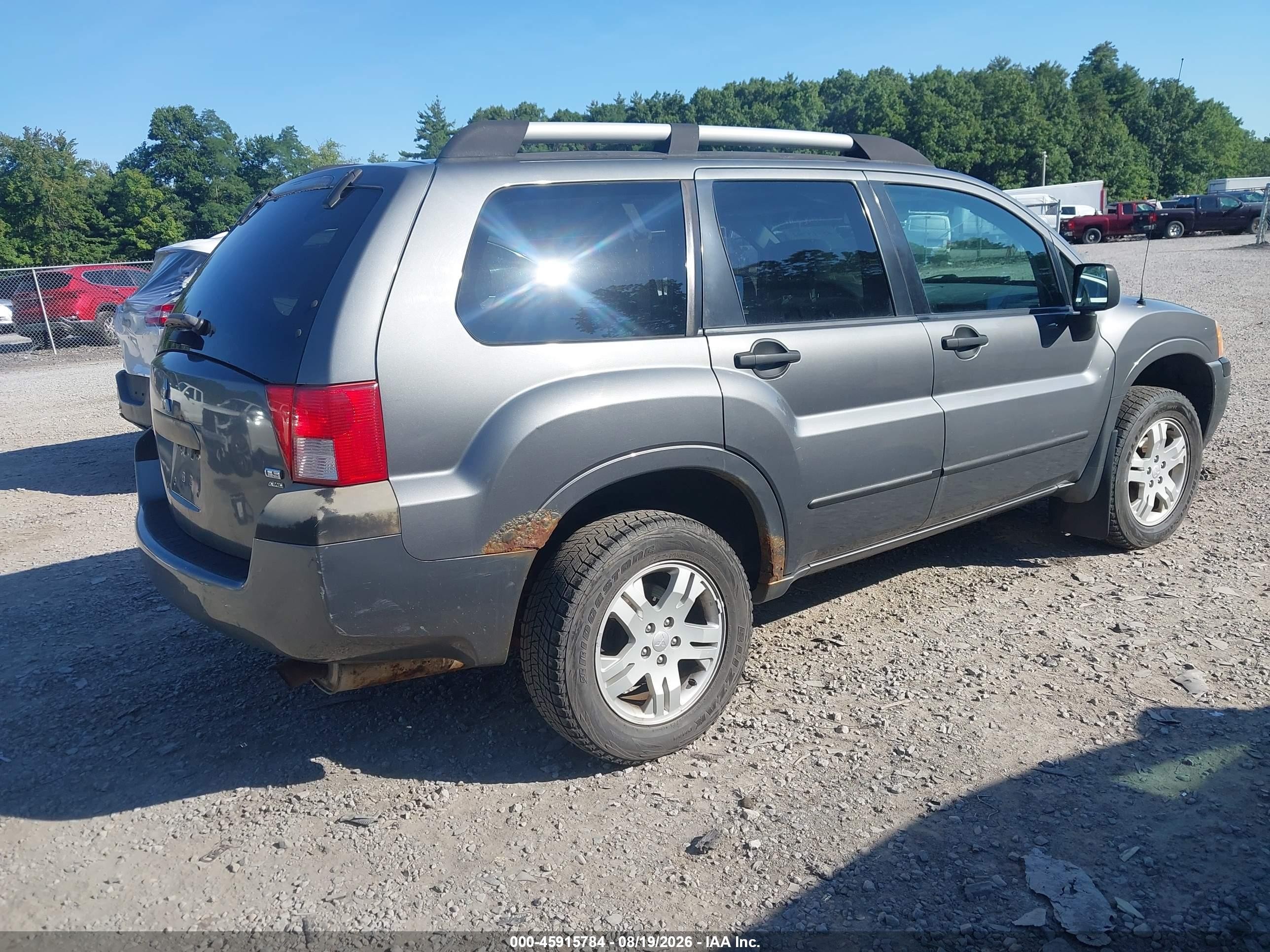 2004 Mitsubishi Endeavor Ls Серый vin: 4A4MN21S84E056168