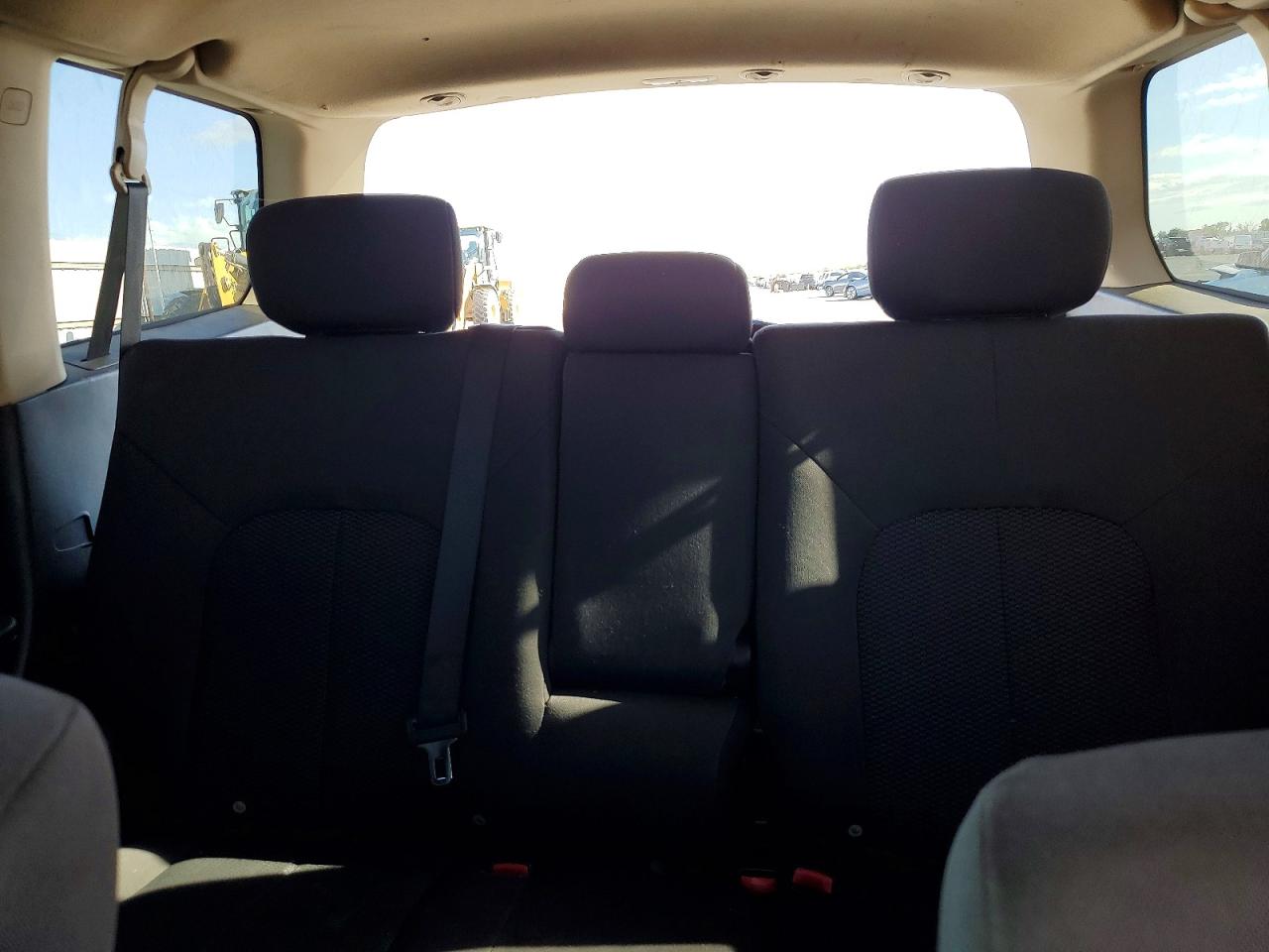 2007 Mitsubishi Endeavor Ls Silver vin: 4A4MN21S97E076109