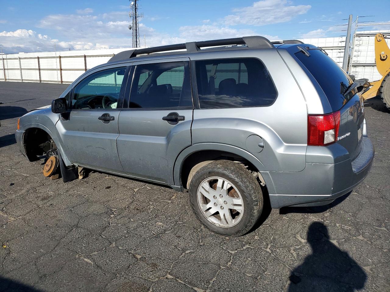 2007 Mitsubishi Endeavor Ls Silver vin: 4A4MN21S97E076109