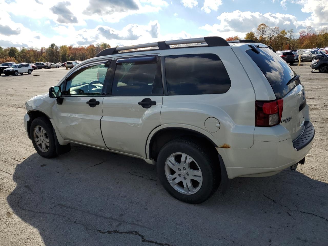 2007 Mitsubishi Endeavor Ls White vin: 4A4MN21SX7E048481