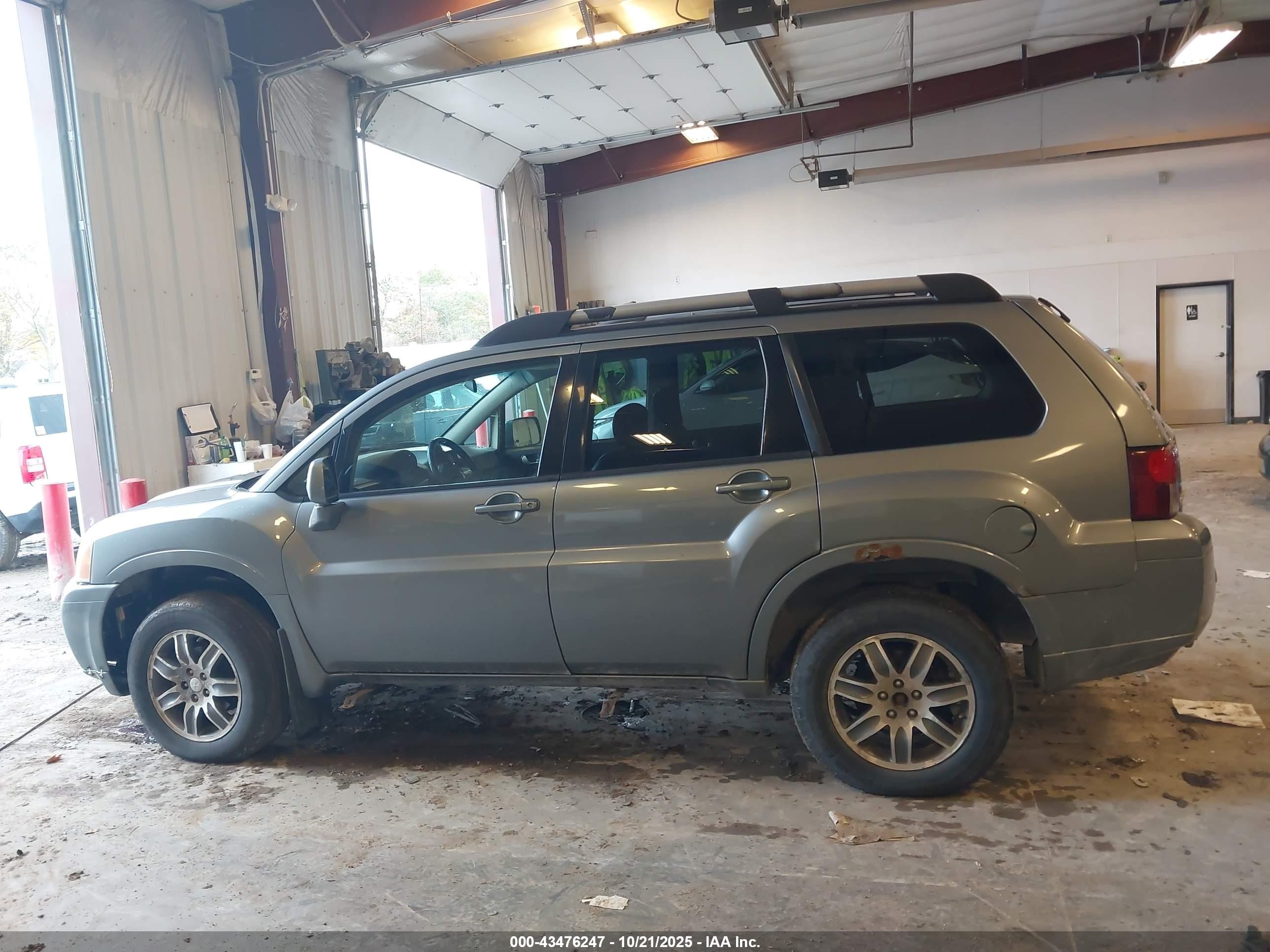 2007 Mitsubishi Endeavor Se Blue vin: 4A4MN31S57E074301