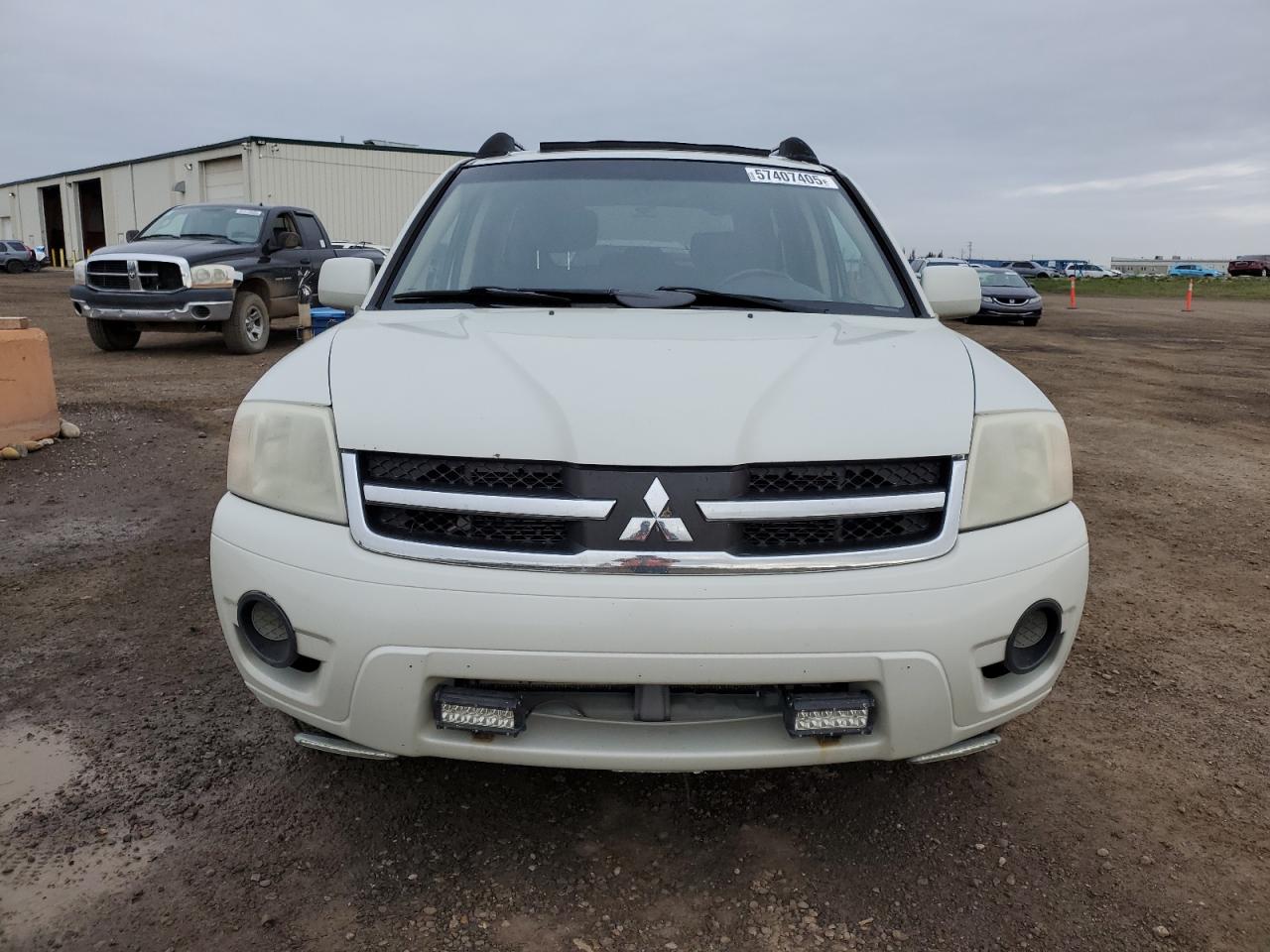 2007 Mitsubishi Endeavor Se White vin: 4A4MN31S57E604752