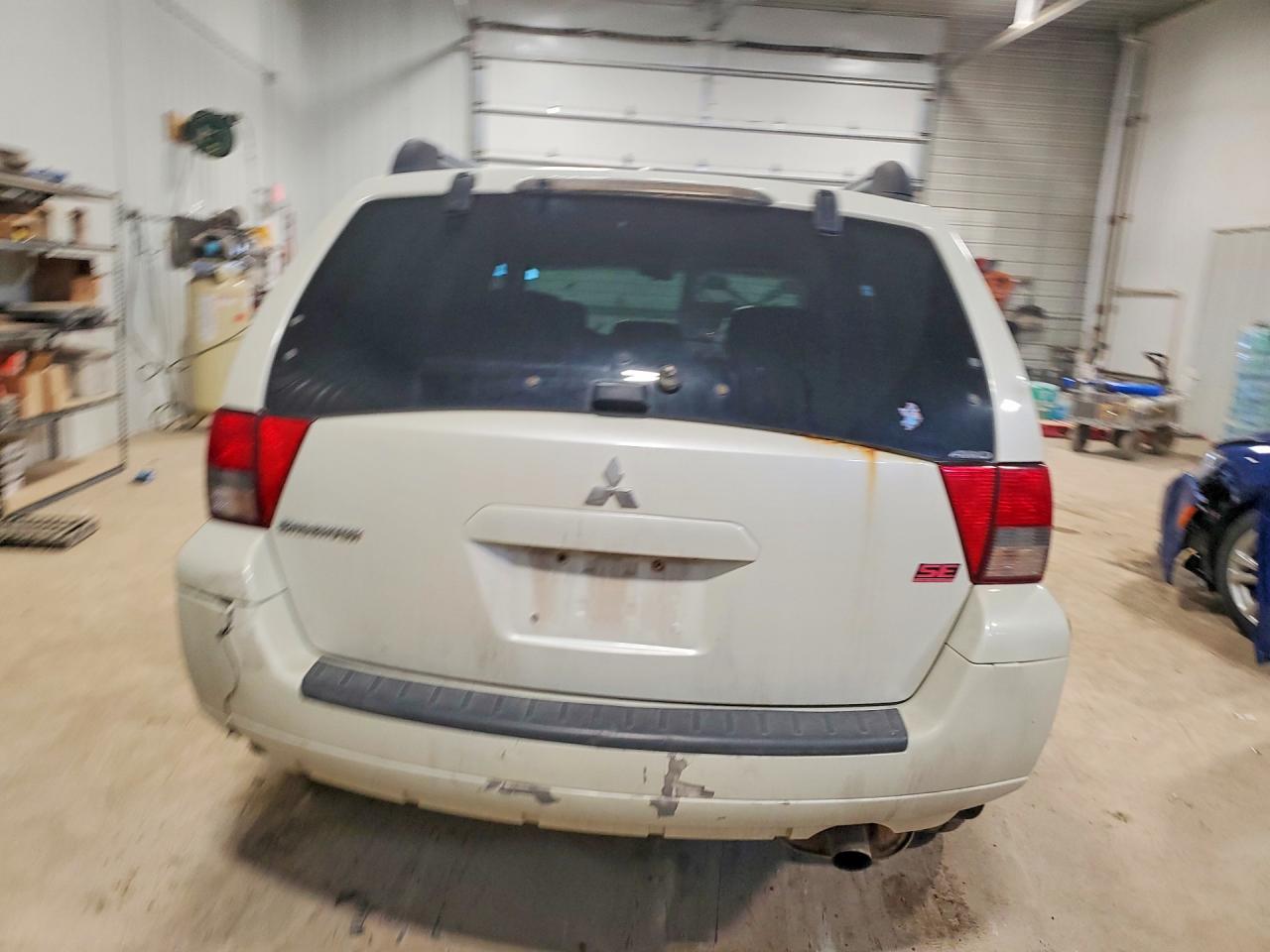 2007 Mitsubishi Endeavor Se White vin: 4A4MN31S77E062103