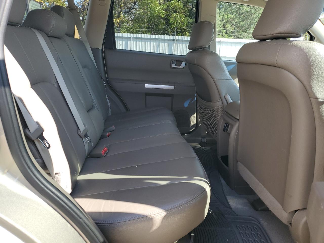 2007 Mitsubishi Endeavor Se Золотой vin: 4A4MN31S77E075577