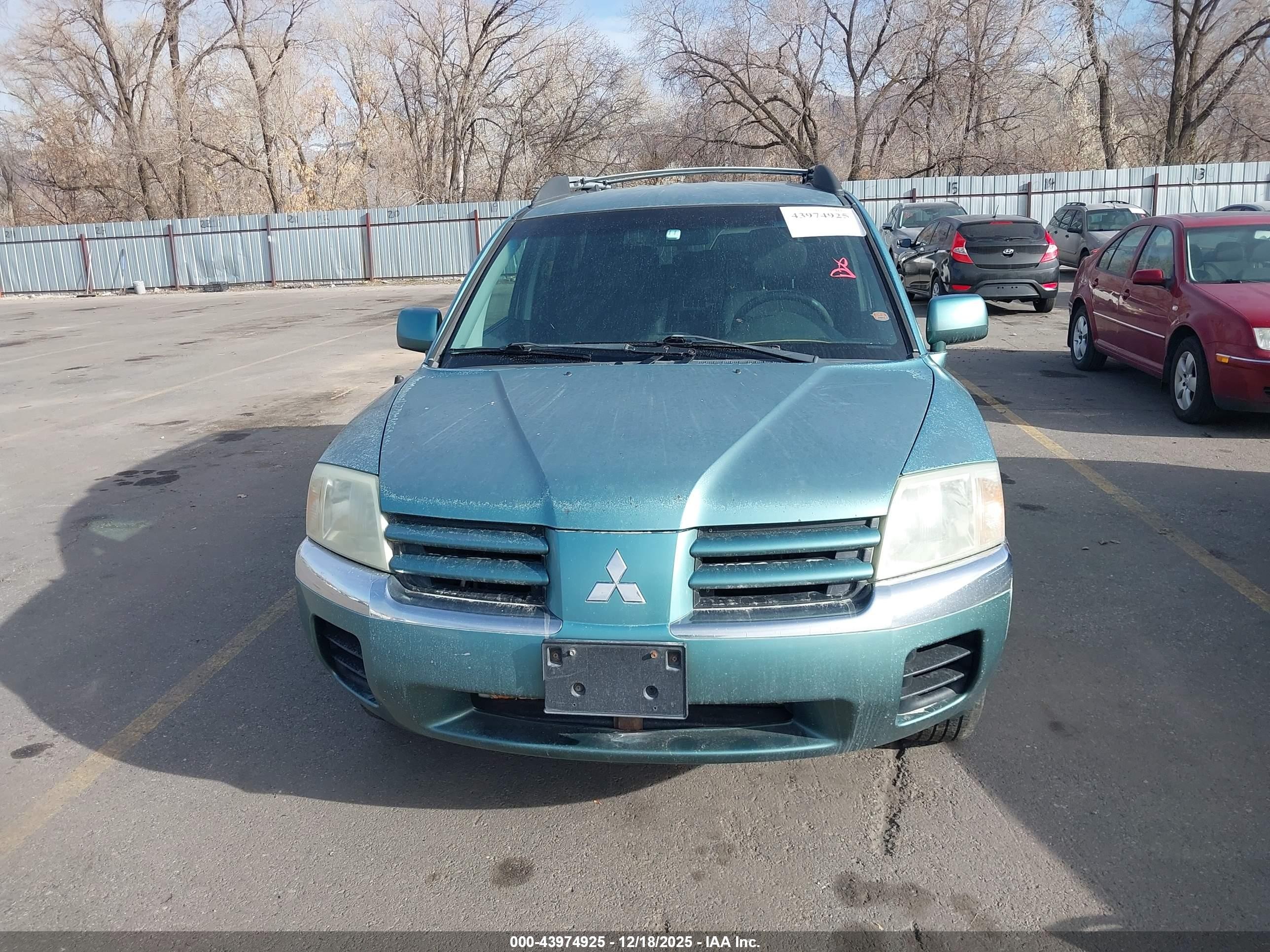 2004 Mitsubishi Endeavor Xls Green vin: 4A4MN31S94E050241