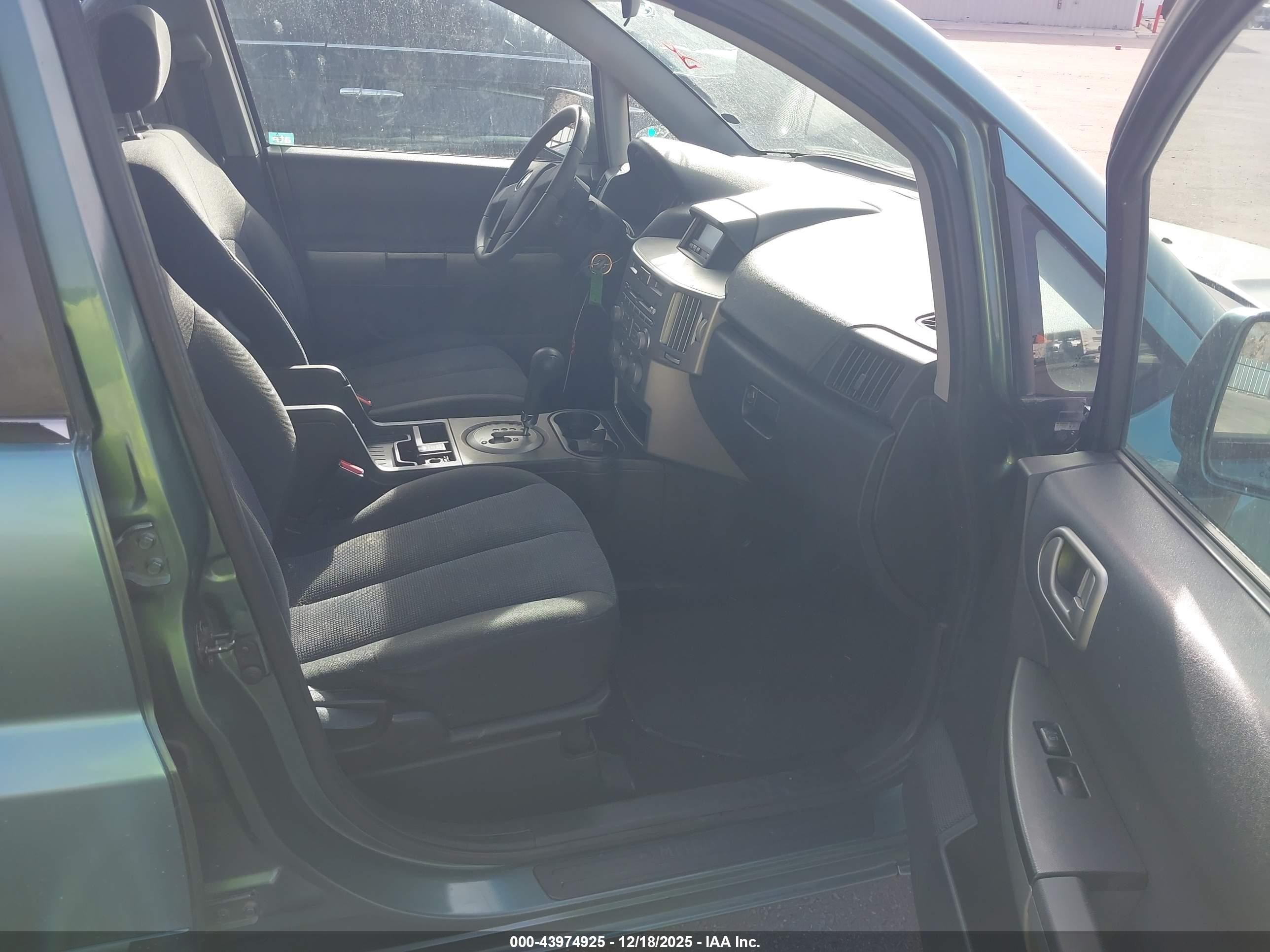 2004 Mitsubishi Endeavor Xls Green vin: 4A4MN31S94E050241