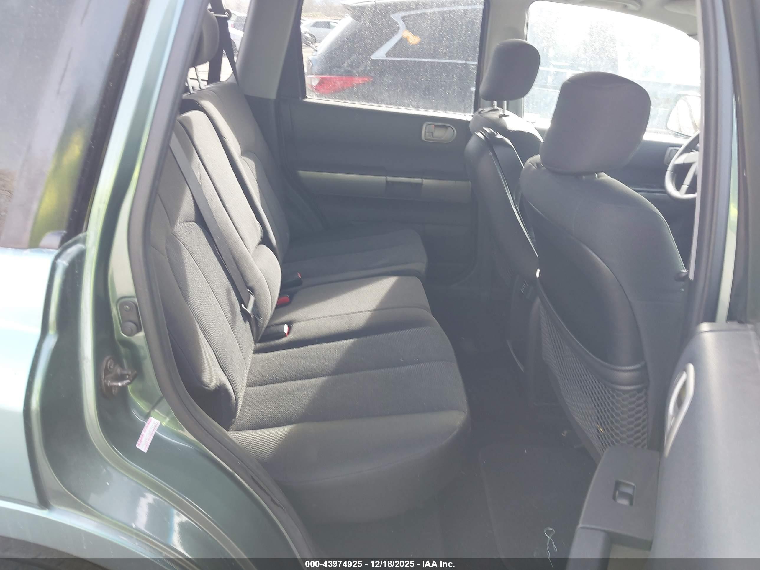 2004 Mitsubishi Endeavor Xls Green vin: 4A4MN31S94E050241