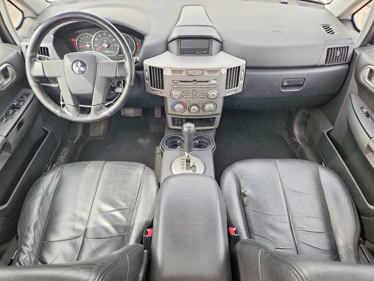 2004 Mitsubishi Endeavor Limited White vin: 4A4MN41SX4E094125