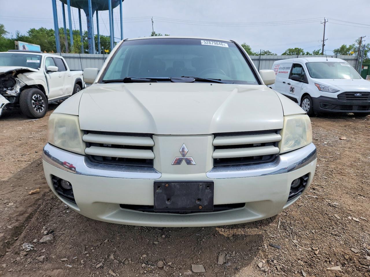 2004 Mitsubishi Endeavor Limited White vin: 4A4MN41SX4E094125