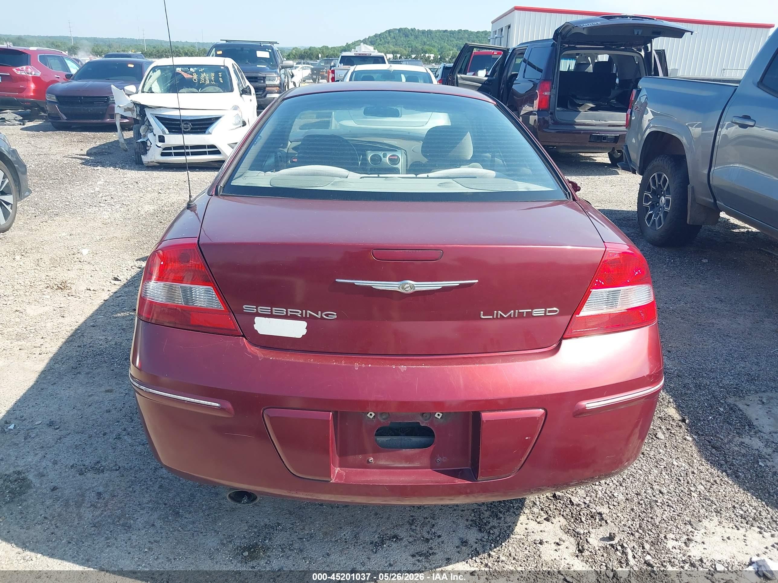 2004 Chrysler Sebring Limited Red vin: 4C3AG52H44E128656