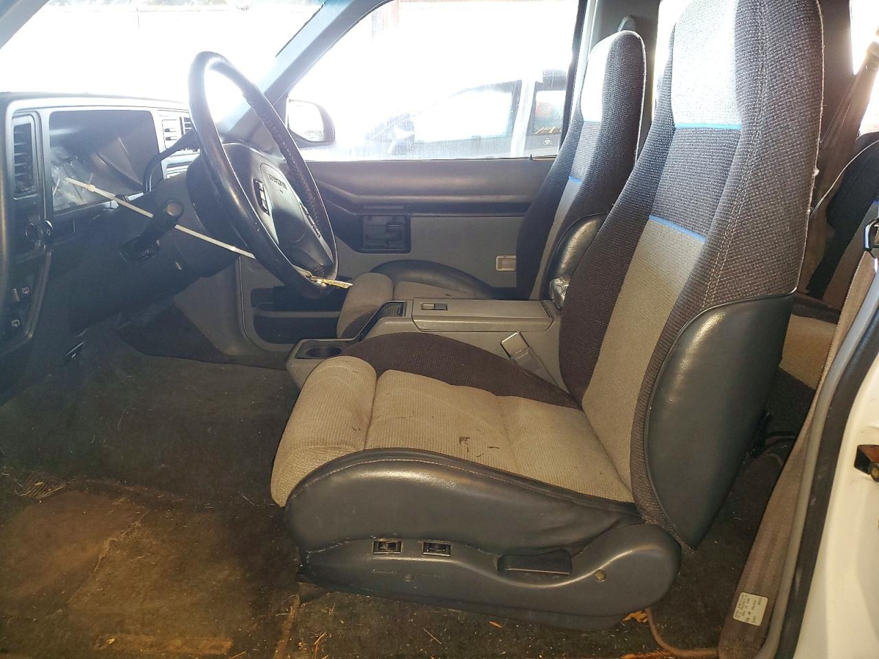 1991 Mazda Navajo Lx White vin: 4F2CU44X9MUM07474