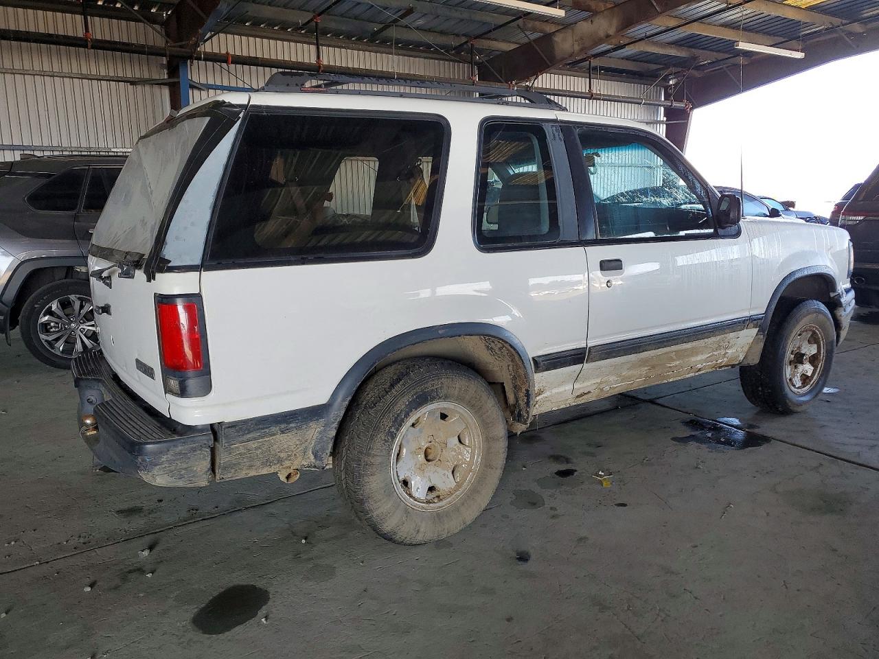 1991 Mazda Navajo Lx White vin: 4F2CU44X9MUM07474