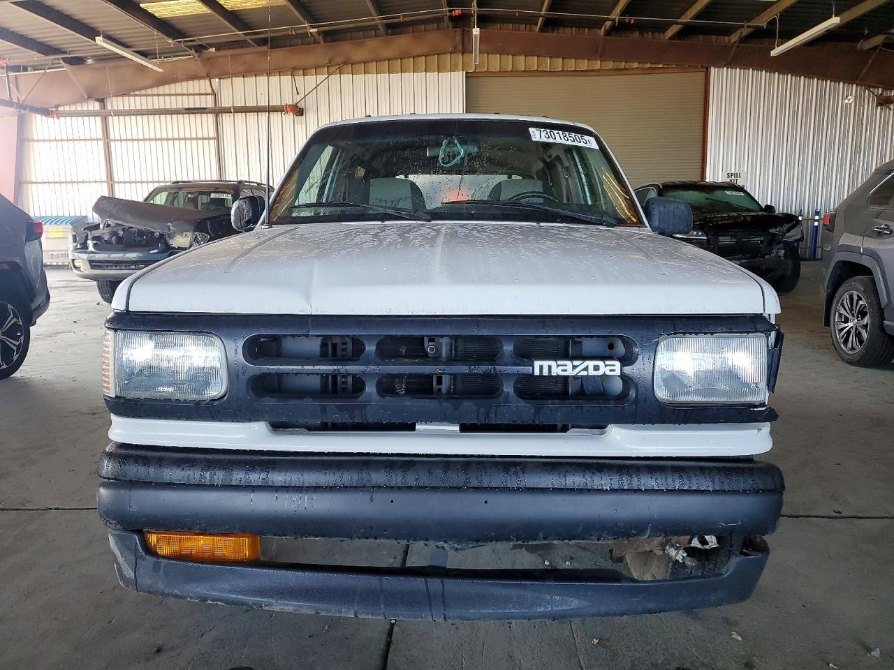 1991 Mazda Navajo Lx White vin: 4F2CU44X9MUM07474