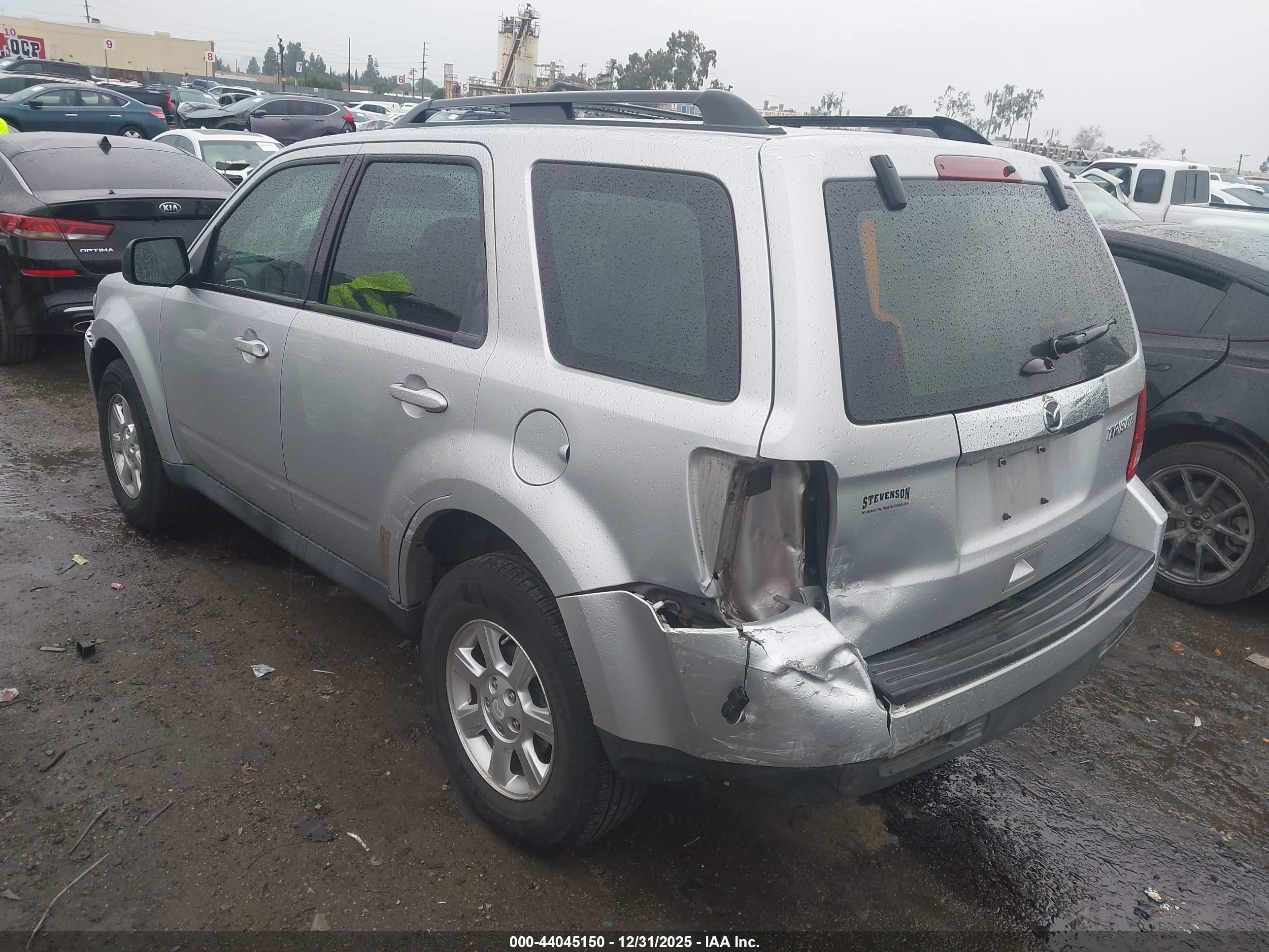 2011 Mazda Tribute I Sport Silver vin: 4F2CY0C70BKM02400