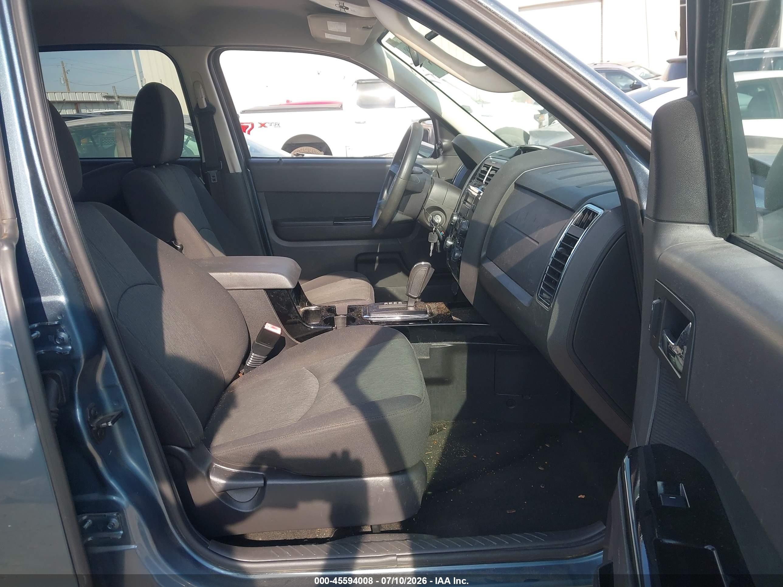 2011 Mazda Tribute I Touring Blue vin: 4F2CY0C72BKM02026