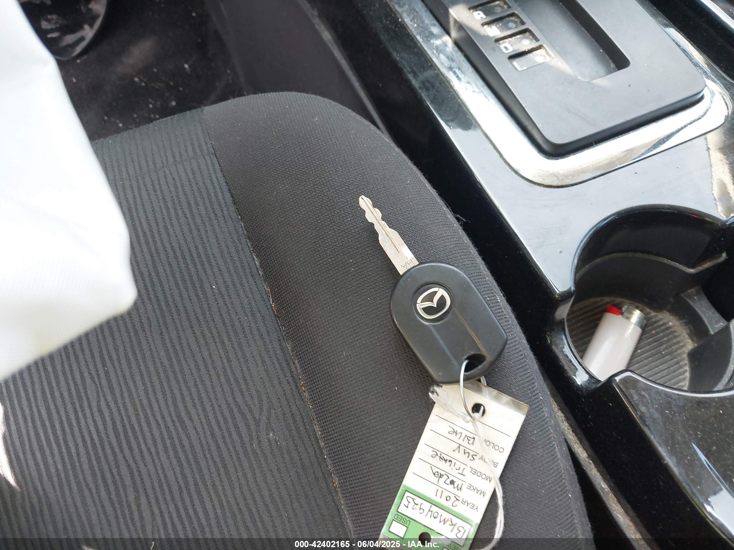 2011 Mazda Tribute I Sport Light Blue vin: 4F2CY0C72BKM04925