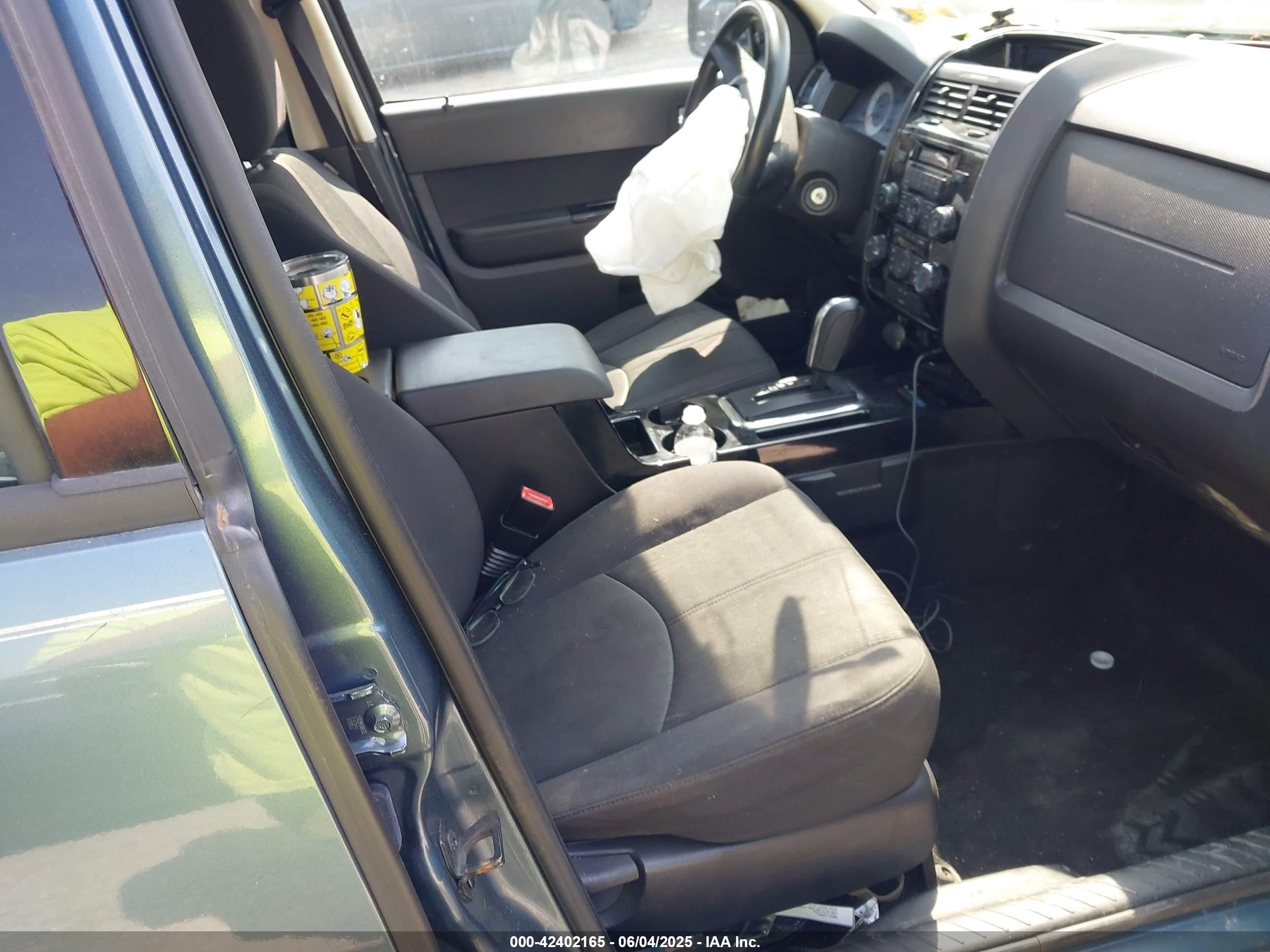2011 Mazda Tribute I Sport Light Blue vin: 4F2CY0C72BKM04925