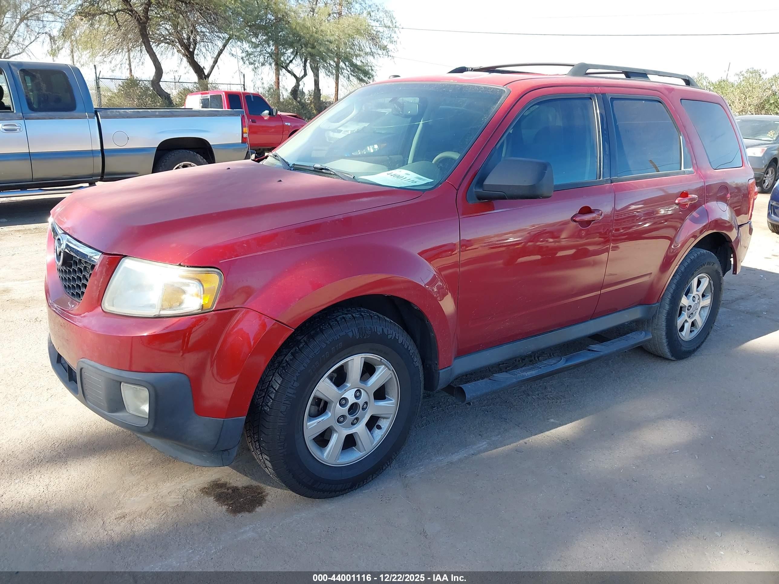 2011 Mazda Tribute I Grand Touring Red vin: 4F2CY0C72BKM06528