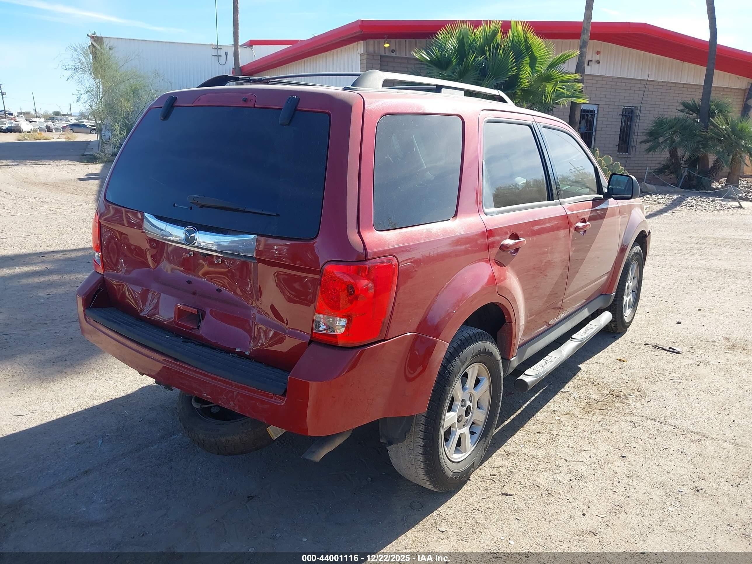2011 Mazda Tribute I Grand Touring Red vin: 4F2CY0C72BKM06528
