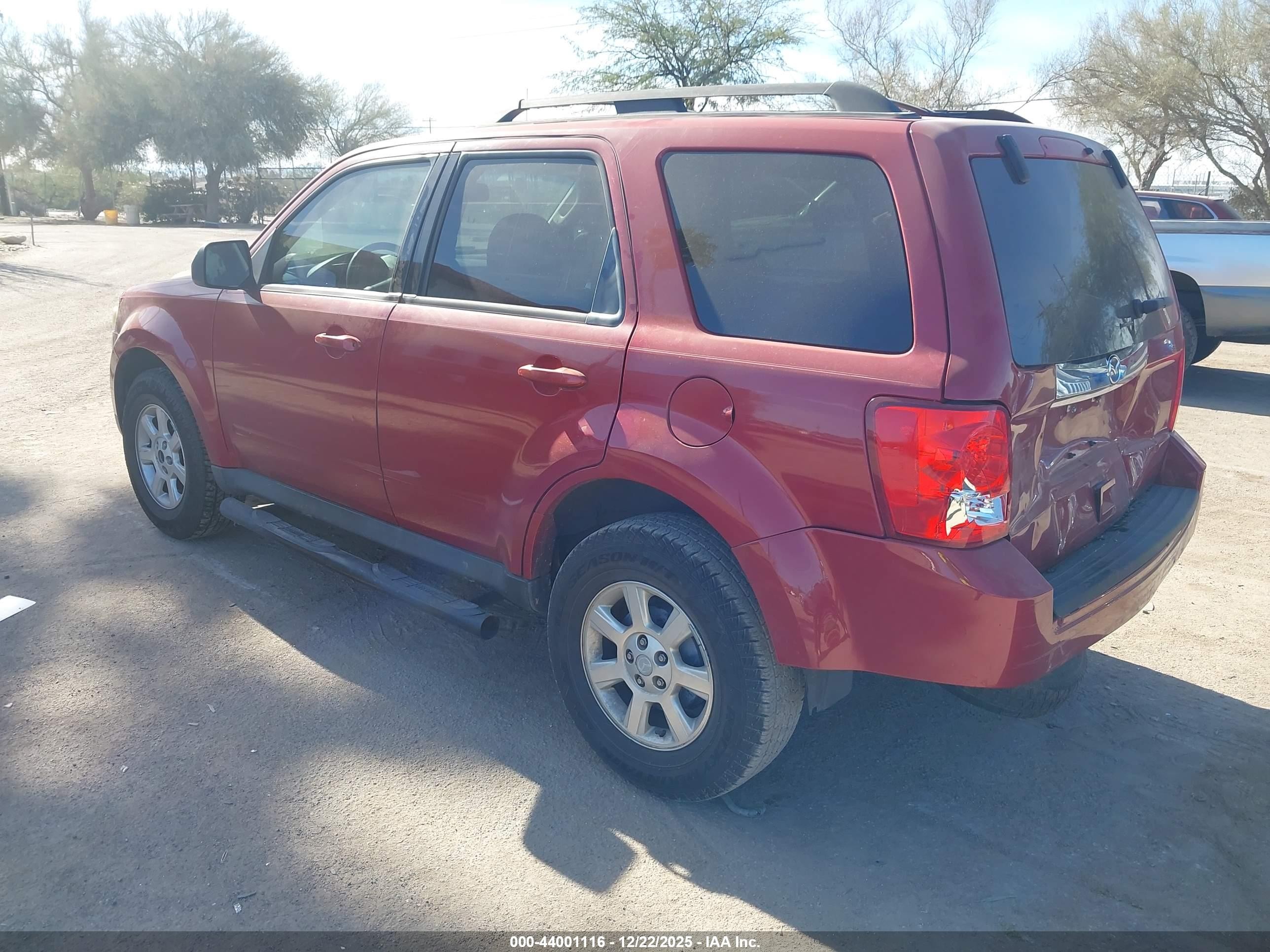 2011 Mazda Tribute I Grand Touring Red vin: 4F2CY0C72BKM06528