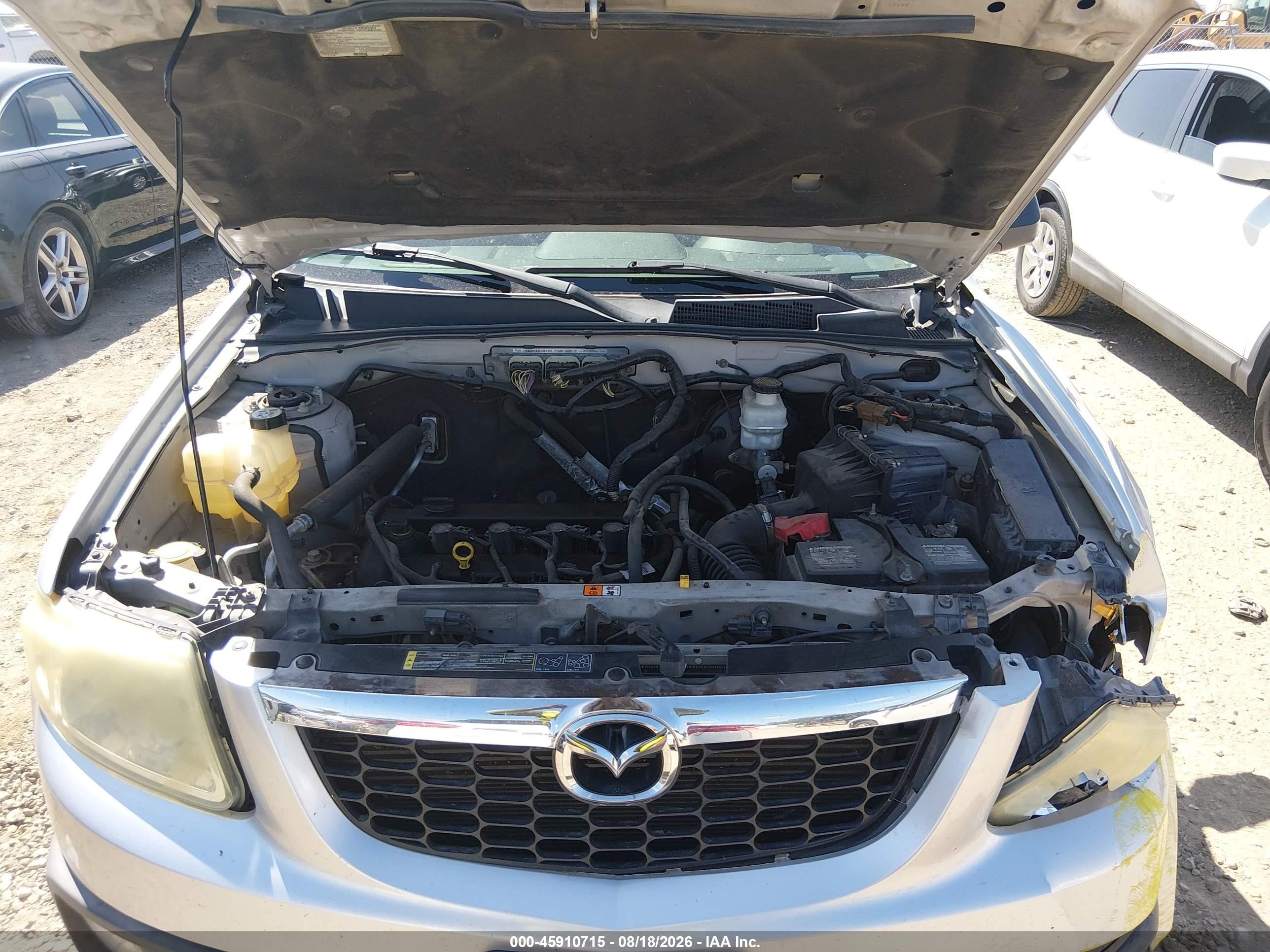 2010 Mazda Tribute I Sport Silver vin: 4F2CY0C73AKM02776