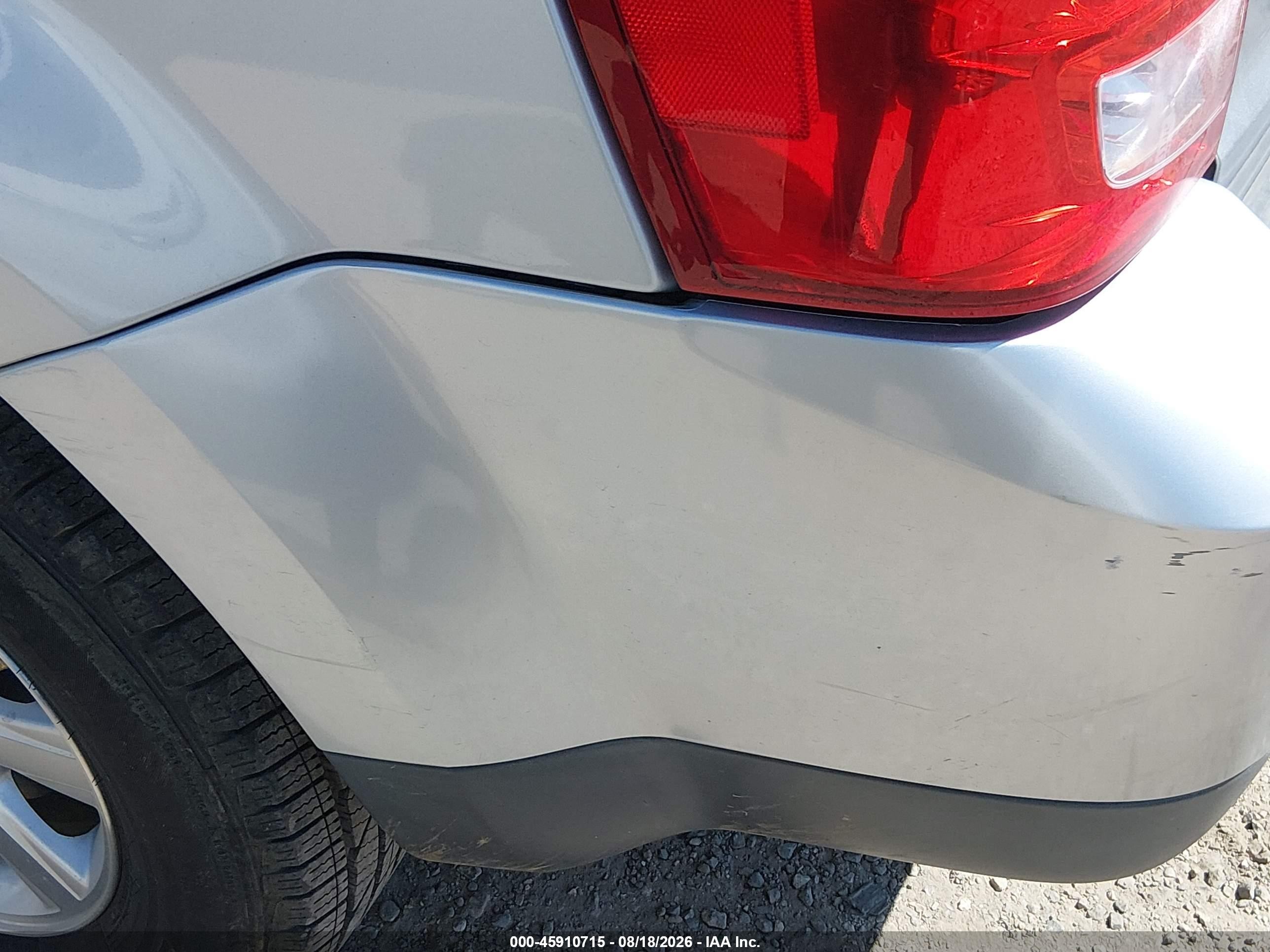 2010 Mazda Tribute I Sport Silver vin: 4F2CY0C73AKM02776