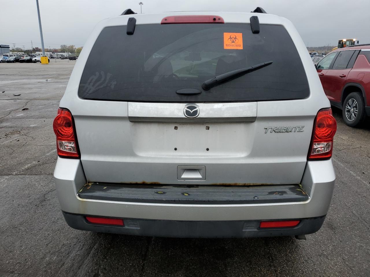 2011 Mazda Tribute I Silver vin: 4F2CY0C73BKM05937