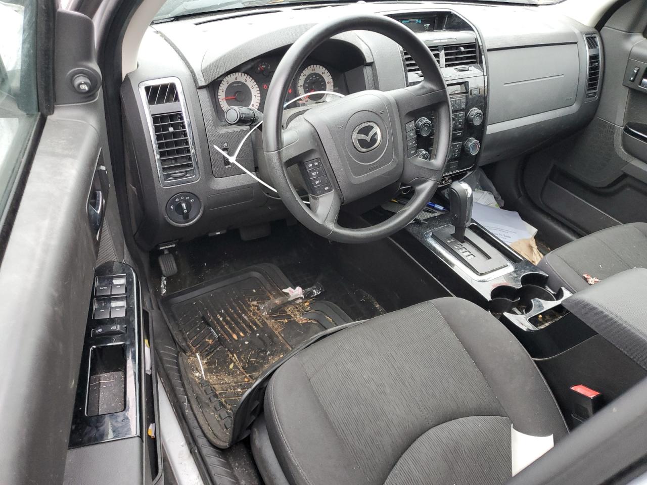 2011 Mazda Tribute I Silver vin: 4F2CY0C73BKM05937