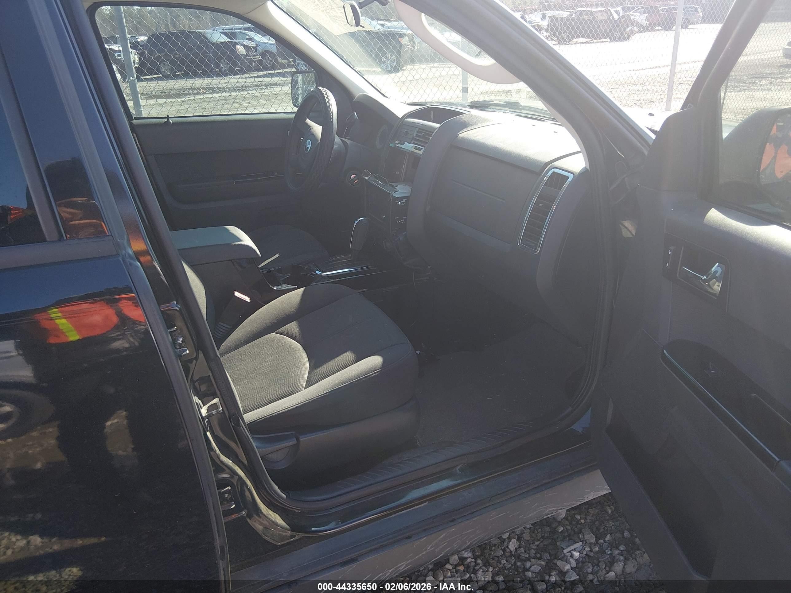 2011 Mazda Tribute I Sport Black vin: 4F2CY0C73BKM06473
